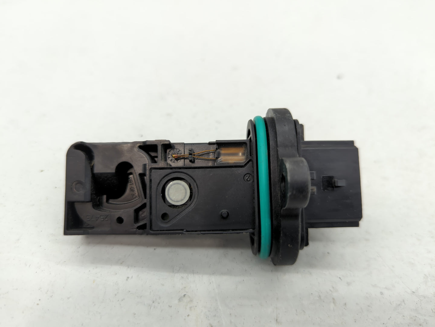 2012-2016 Cadillac Srx Mass Air Flow Meter Maf - Oemusedautoparts1.com