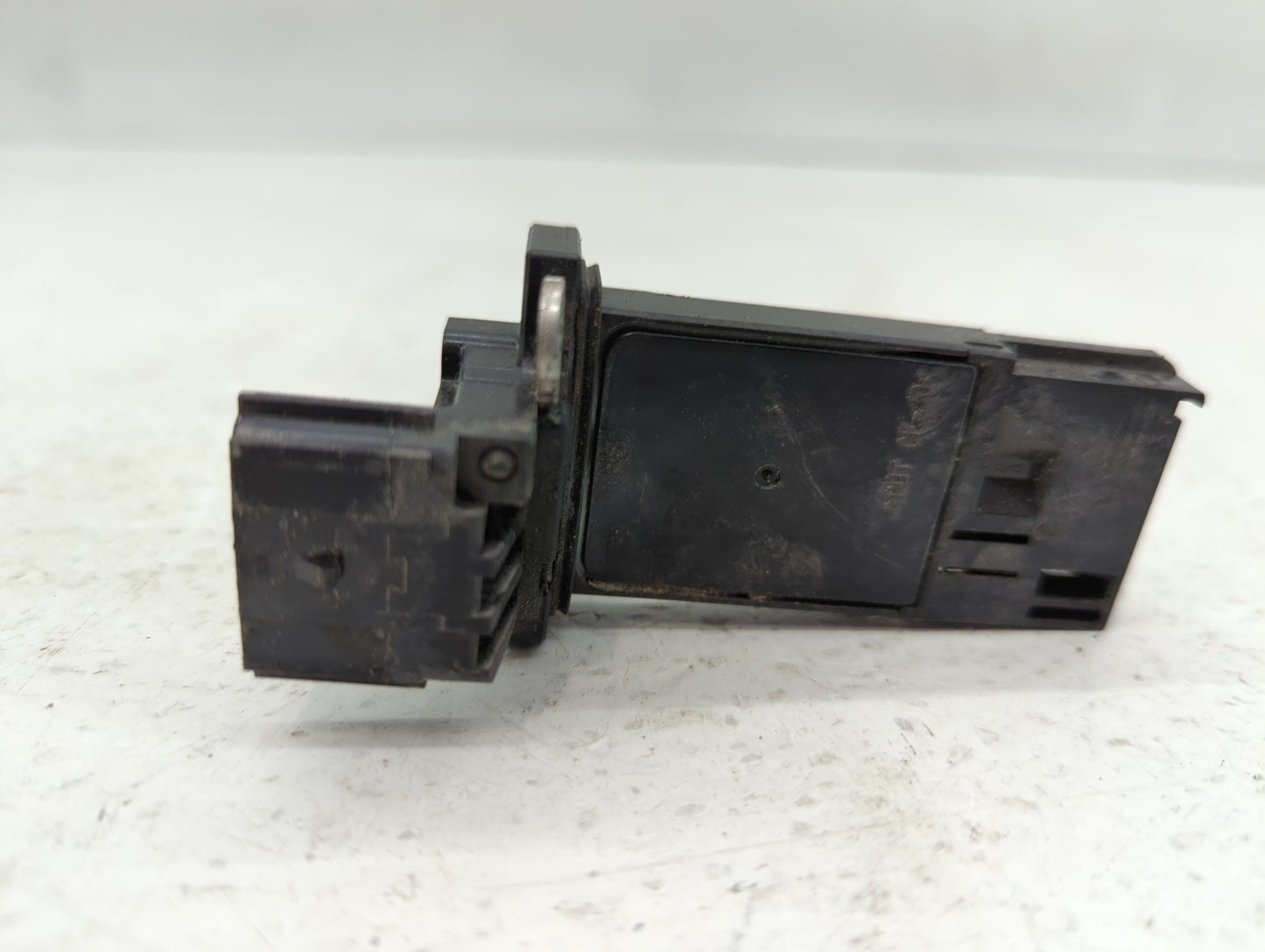 2012-2016 Cadillac Srx Mass Air Flow Meter Maf - Oemusedautoparts1.com