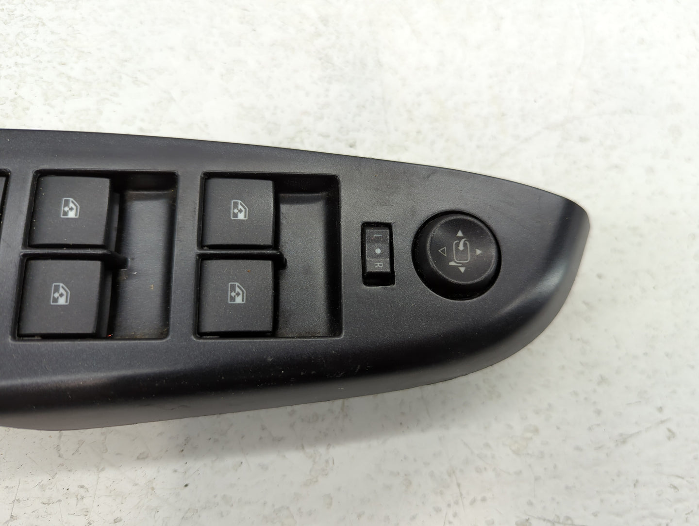 2013-2015 Cadillac Srx Master Power Window Switch Replacement Driver Side Left P/N:0375787 Fits Fits 2013 2014 2015 OEM Used