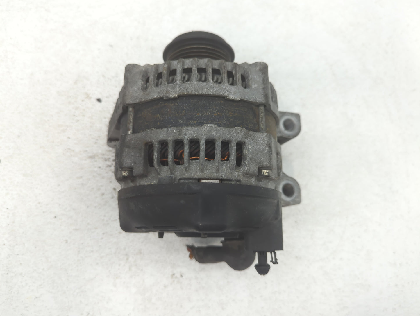 2012-2014 Cadillac Srx Alternator Replacement Generator Charging Assembly Engine OEM P/N:22988006 104211-8161 Fits OEM Used 