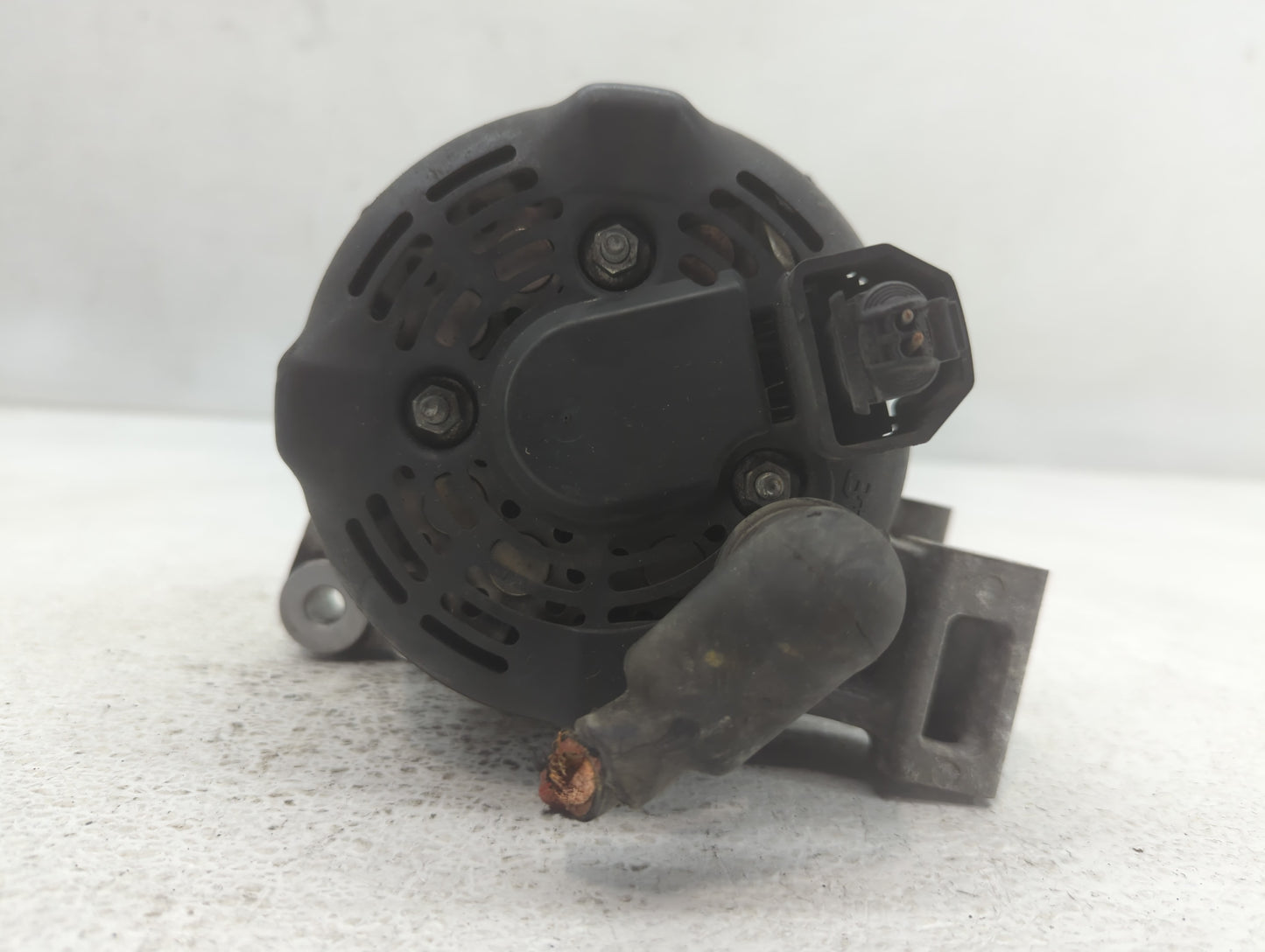 2012-2014 Cadillac Srx Alternator Replacement Generator Charging Assembly Engine OEM P/N:22988006 104211-8161 Fits OEM Used 