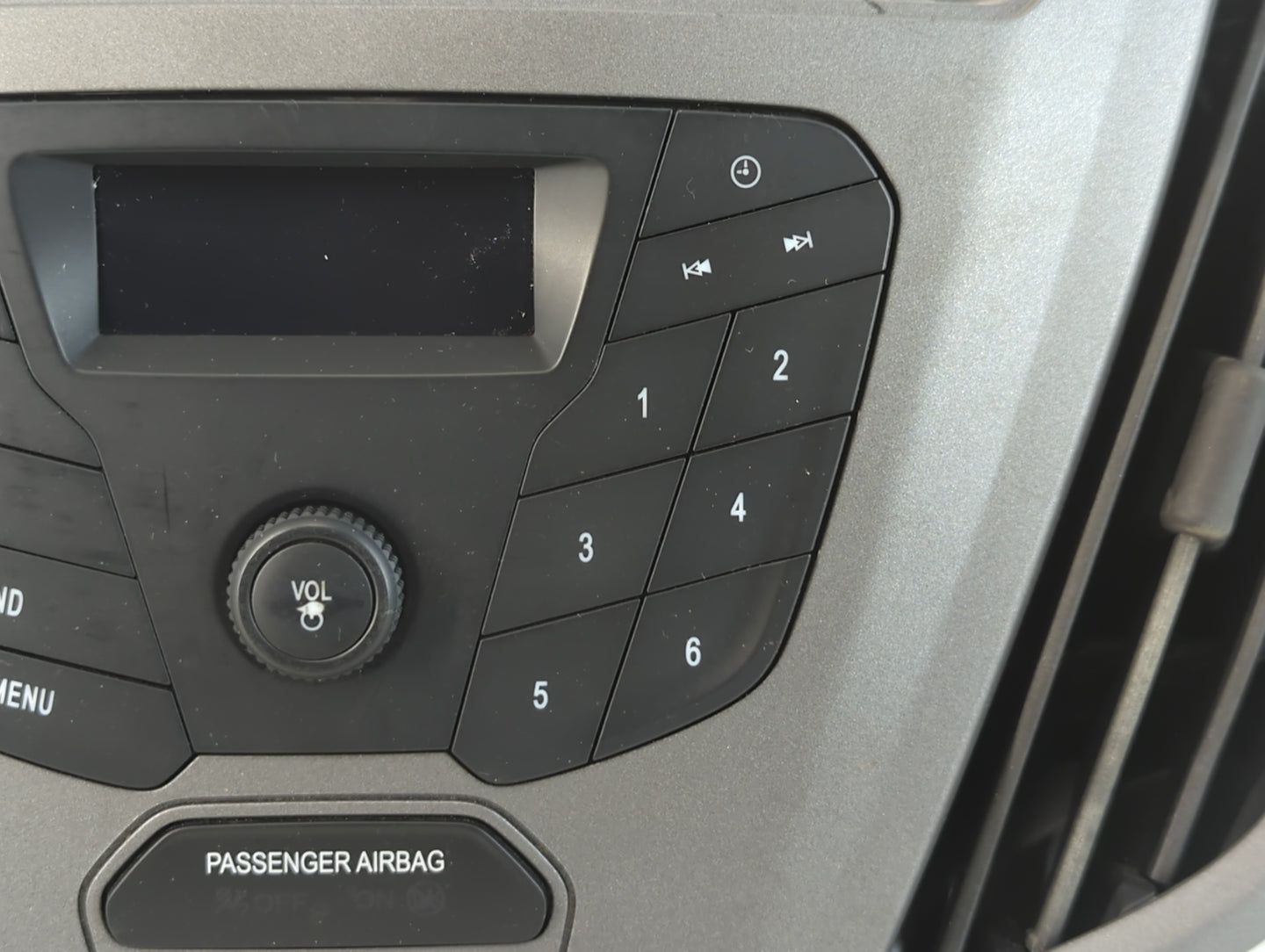 2013-2014 Cadillac Srx Radio AM FM Cd Player Receiver Replacement P/N:23119513 23150966 Fits Fits 2013 2014 OEM Used Auto Pa