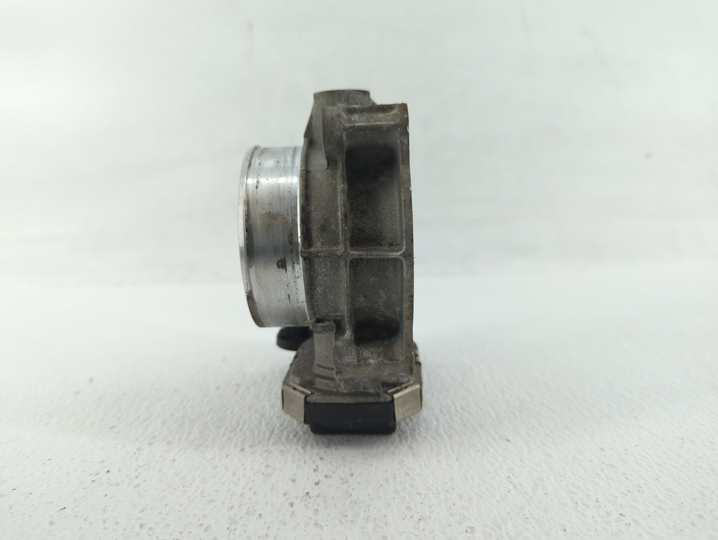 2013 Cadillac Sts Throttle Body P/N:12632172BA 12670981AA Fits Fits 2012 2014 2015 2016 2017 2018 2019 2020 2021 2022 OEM Us