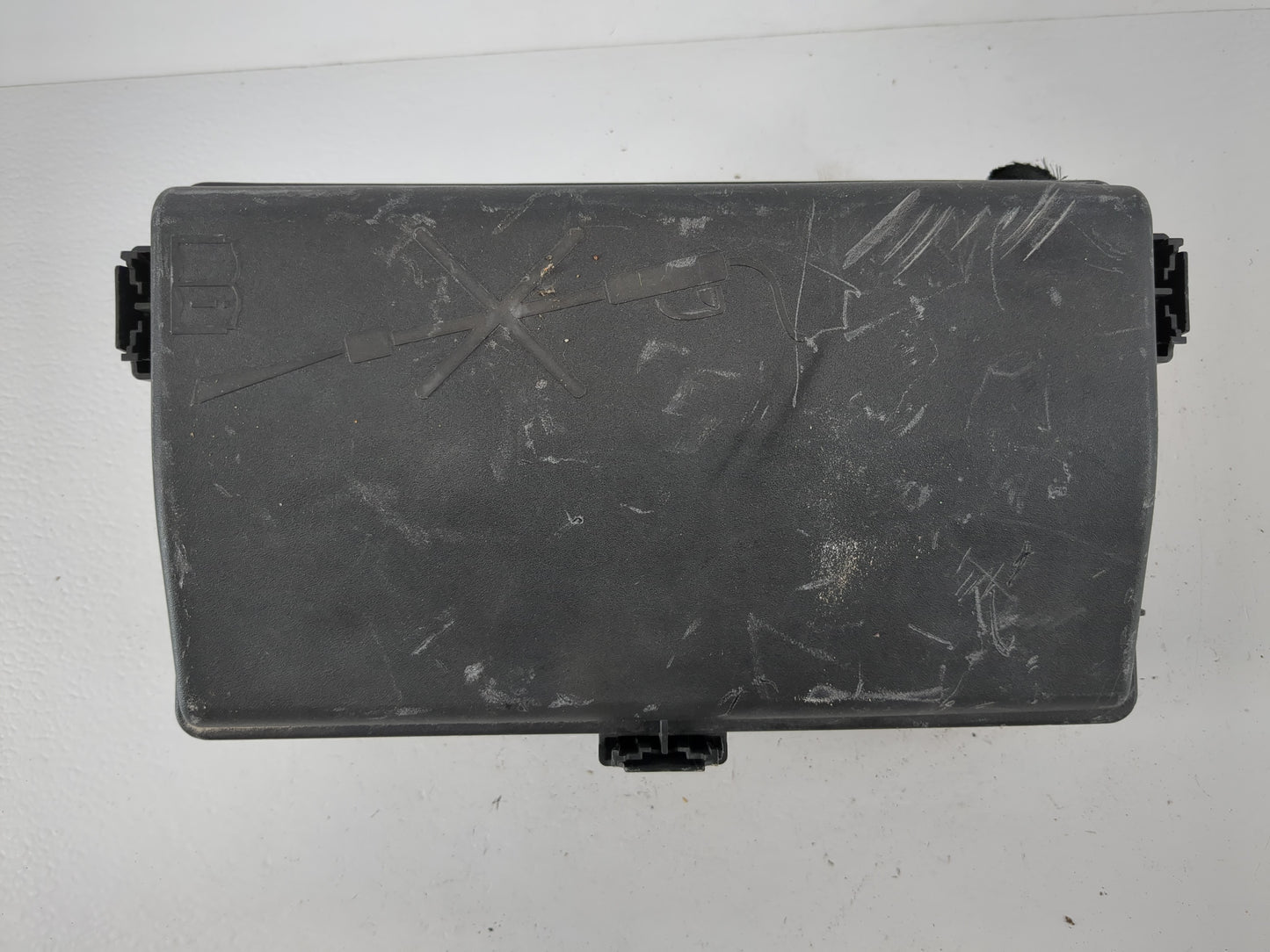 2013 Cadillac Xts Fusebox Fuse Box Panel Relay Module P/N:22873758 Fits OEM Used Auto Parts - Oemusedautoparts1.com