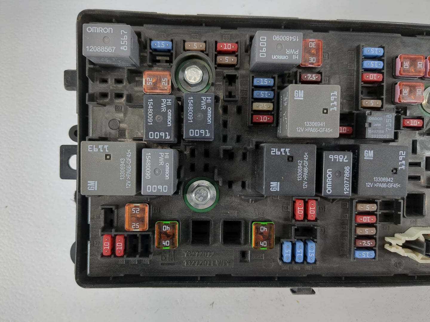 2013 Cadillac Xts Fusebox Fuse Box Panel Relay Module P/N:22873758 Fits OEM Used Auto Parts - Oemusedautoparts1.com