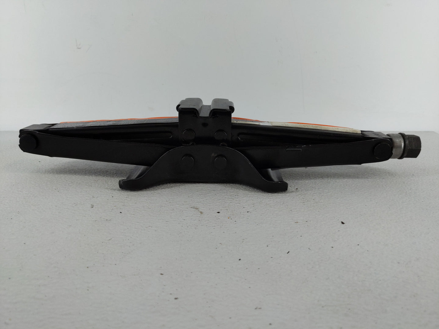 2013 Cadillac Xts Spare Scissor Car Jack - Oemusedautoparts1.com