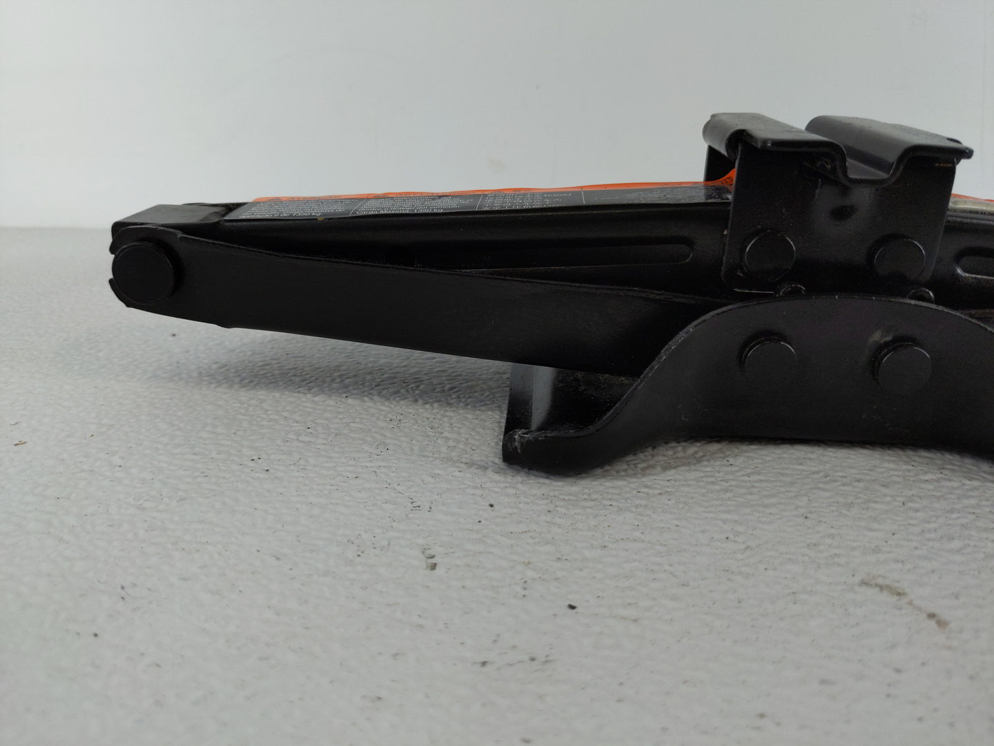 2013 Cadillac Xts Spare Scissor Car Jack - Oemusedautoparts1.com