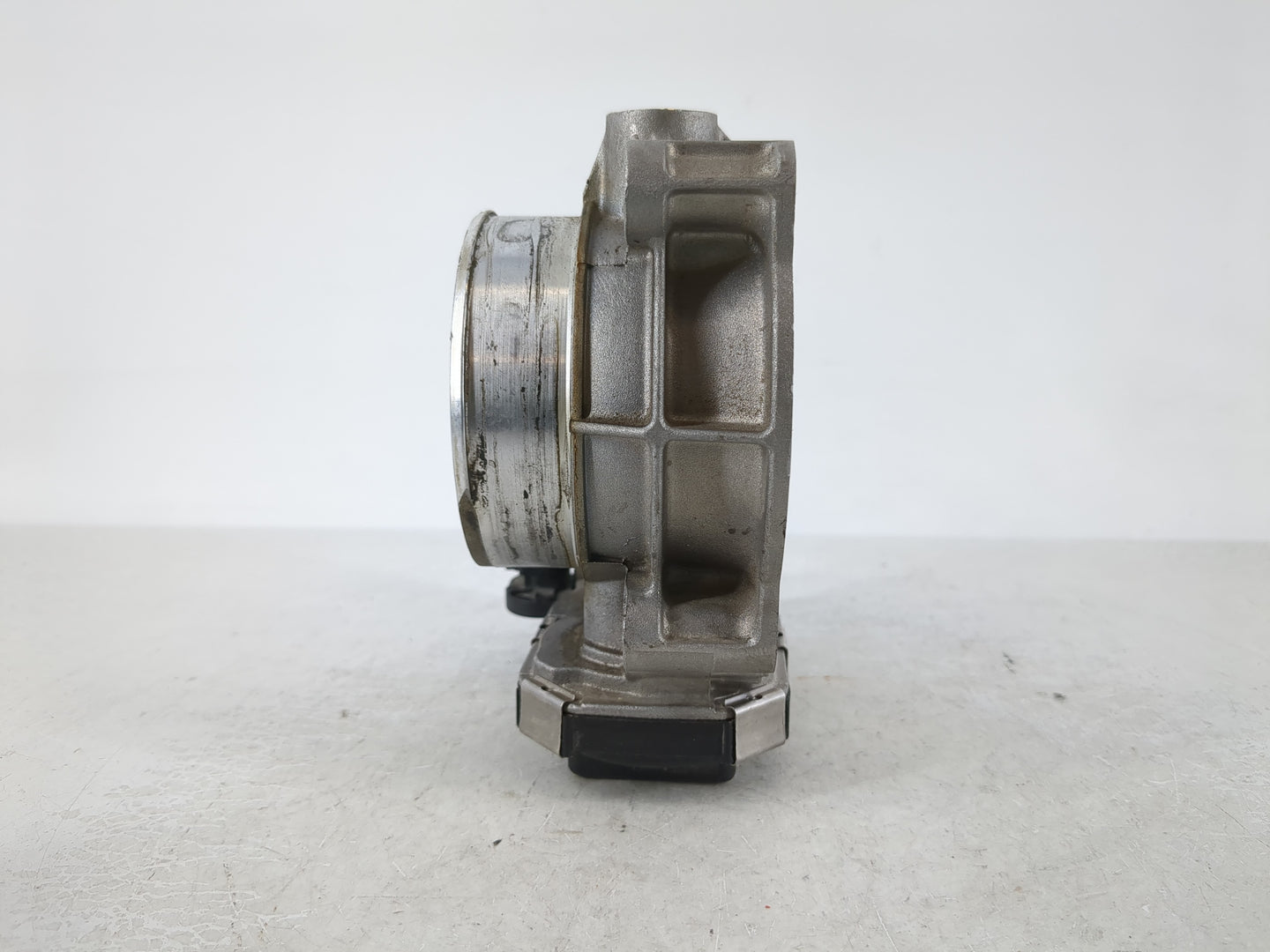 2013-2019 Cadillac Xts Throttle Body P/N:12632172BA Fits Fits 2012 2013 2014 2015 2016 2017 2018 2019 2020 2021 2022 OEM Use