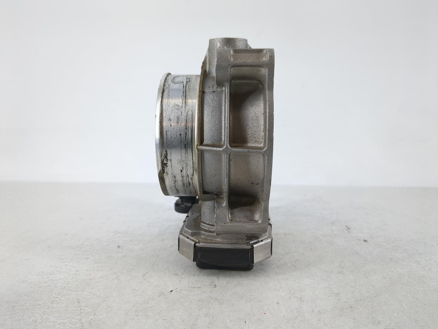 2013-2019 Cadillac Xts Throttle Body P/N:12632172BA Fits Fits 2012 2013 2014 2015 2016 2017 2018 2019 2020 2021 2022 OEM Use