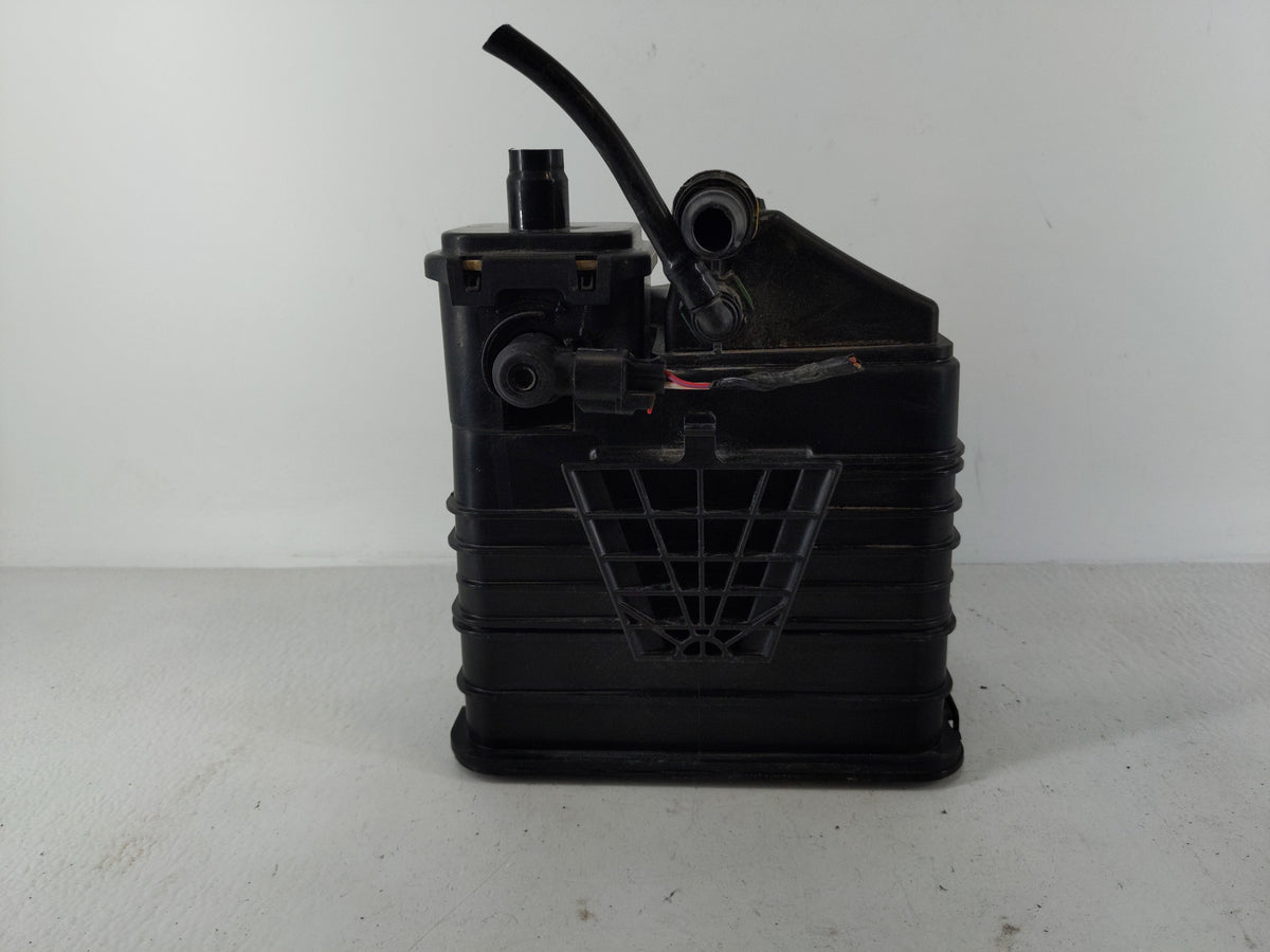 2013 Cadillac Xts Fuel Vapor Charcoal Canister 1117435 - Oemusedautoparts1.com