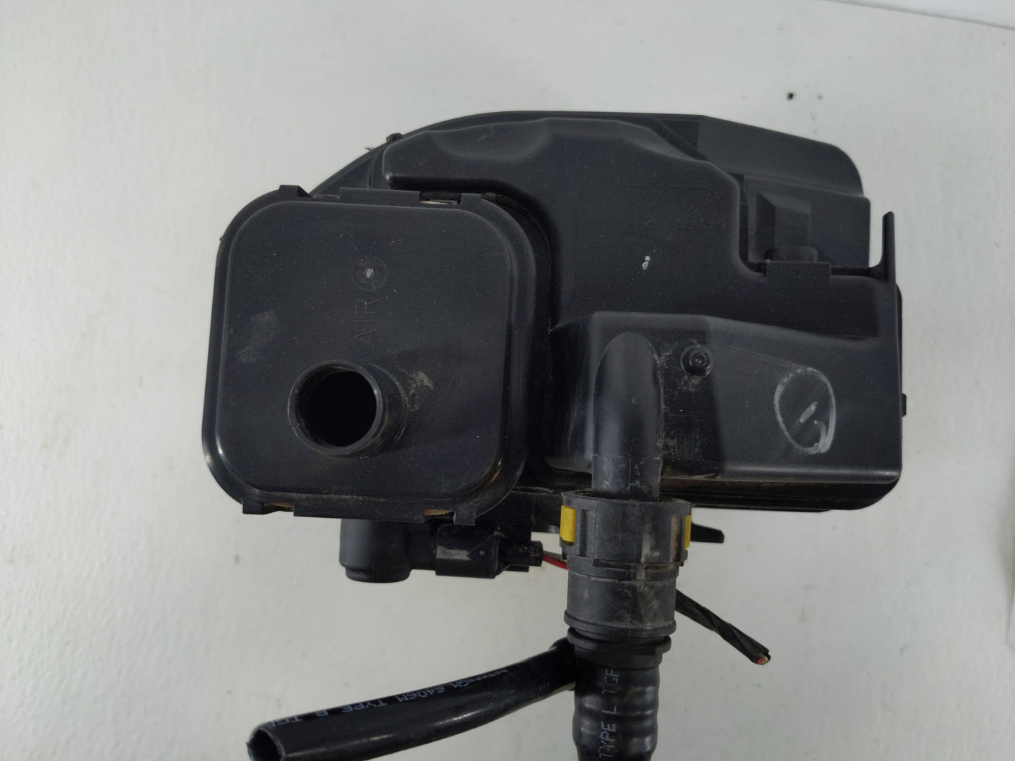 2013 Cadillac Xts Fuel Vapor Charcoal Canister - Oemusedautoparts1.com