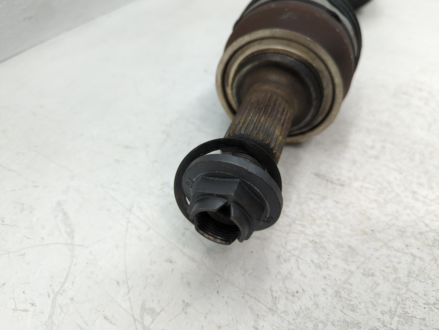 2013-2019 Cadillac Xts Axle Shaft Front Driver Cv C/v - Oemusedautoparts1.com