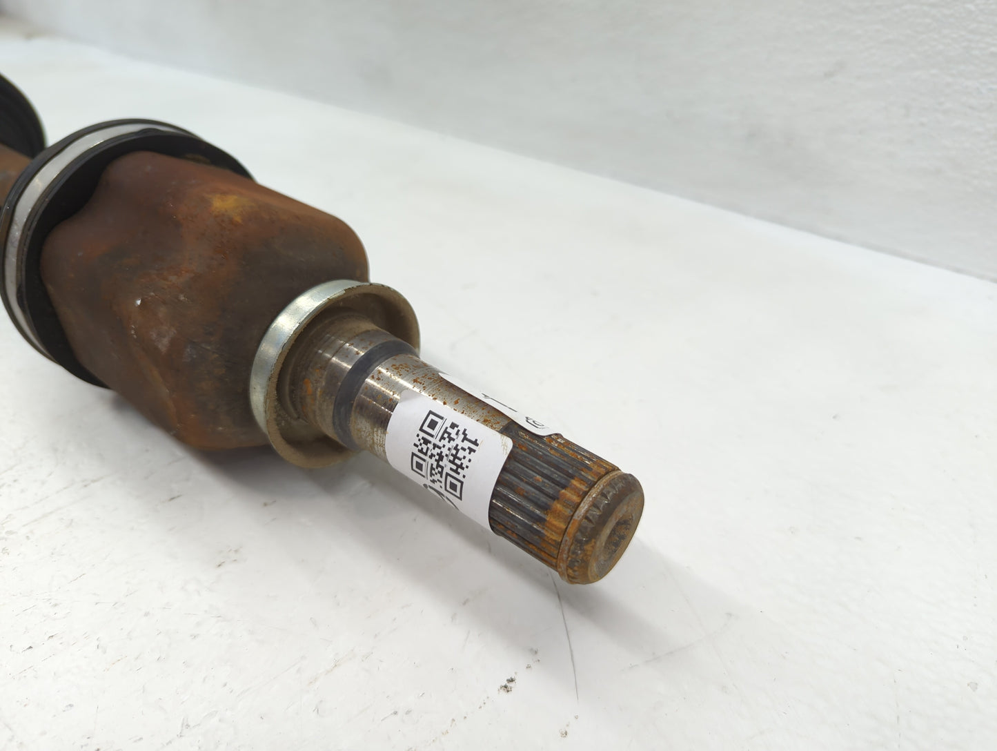 2013-2019 Cadillac Xts Axle Shaft Front Driver Cv C/v - Oemusedautoparts1.com