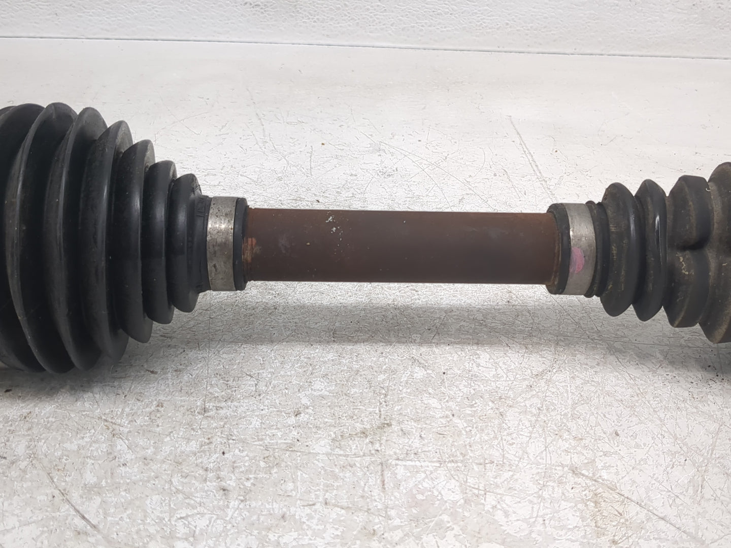 2013-2019 Cadillac Xts Axle Shaft Front Passenger Cv C/v - Oemusedautoparts1.com