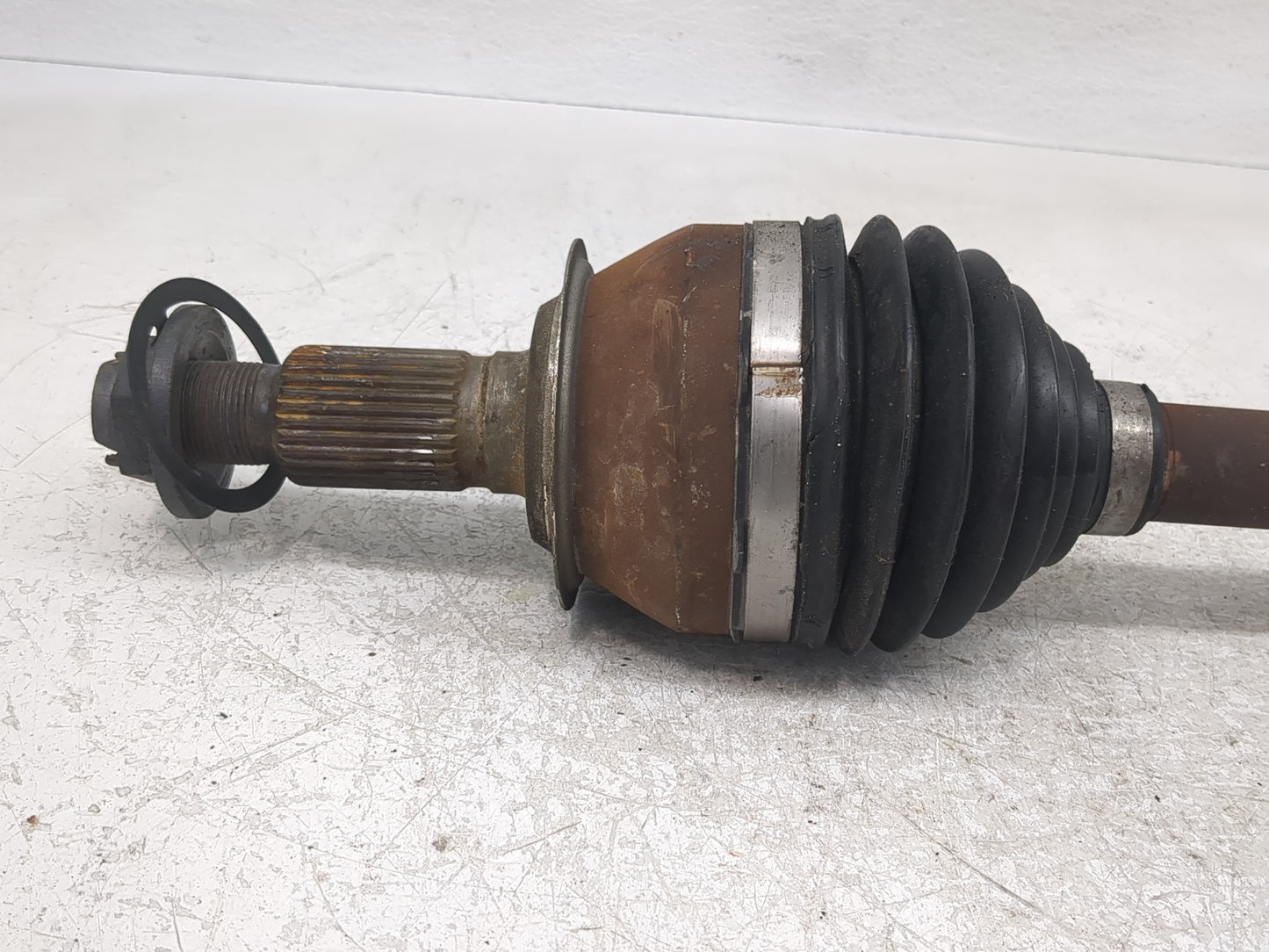 2013-2019 Cadillac Xts Axle Shaft Front Passenger Cv C/v - Oemusedautoparts1.com