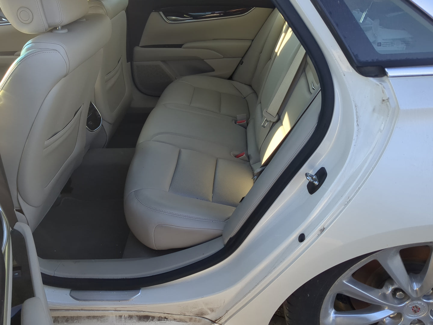 2013 Cadillac Xts Rear Seat Oem - Oemusedautoparts1.com