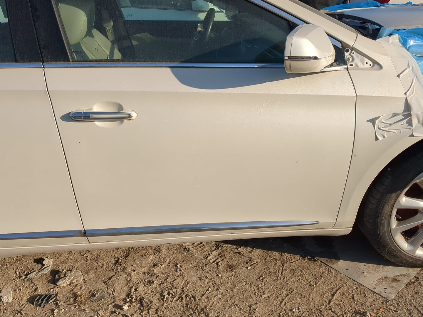 2013-2015 Cadillac Xts Passenger Front Door Oem - Oemusedautoparts1.com