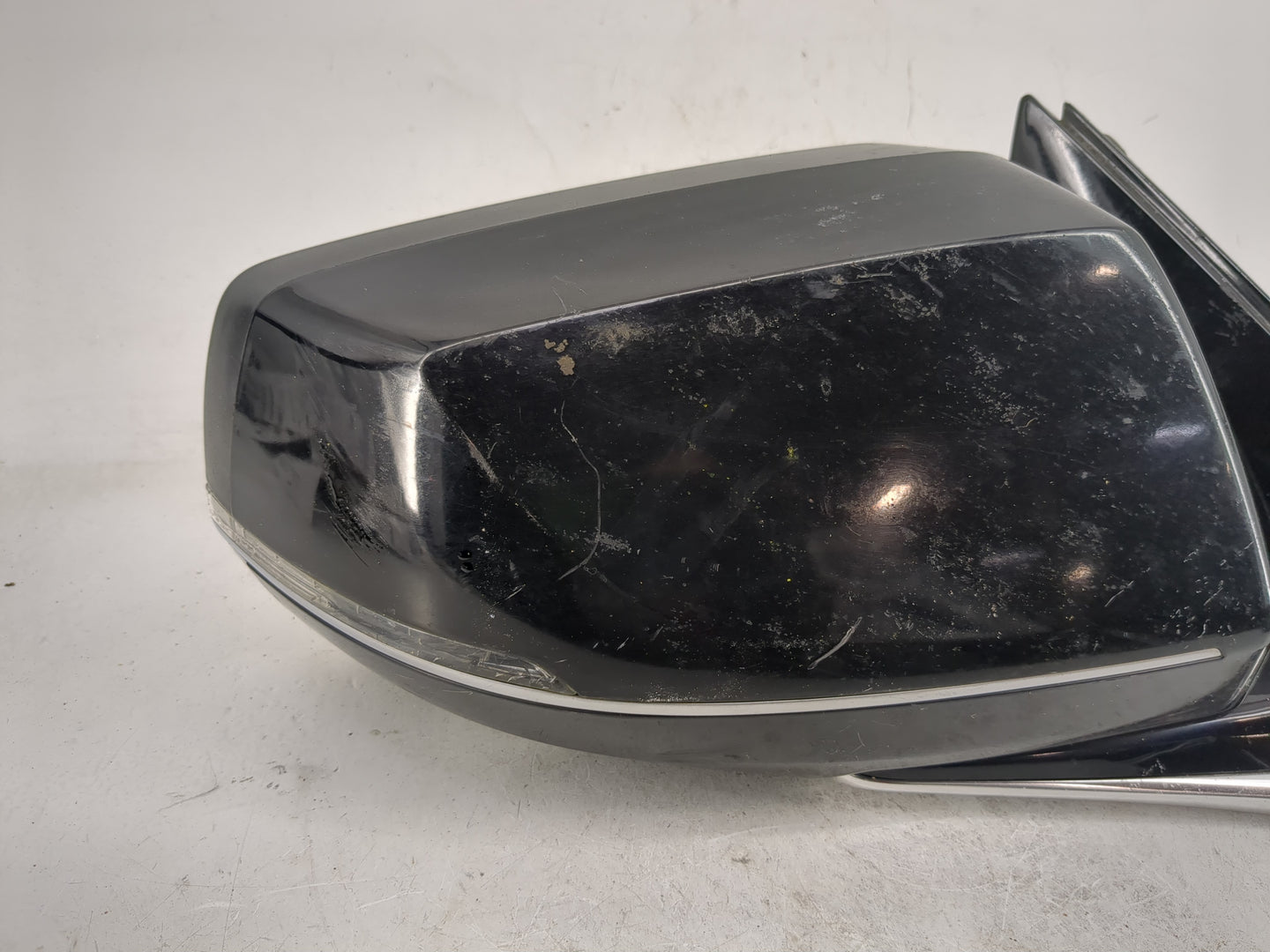 2013-2014 Cadillac Xts Passenger Side View Mirror - Right Door Mirror OEM Used - Oemusedautoparts1.com