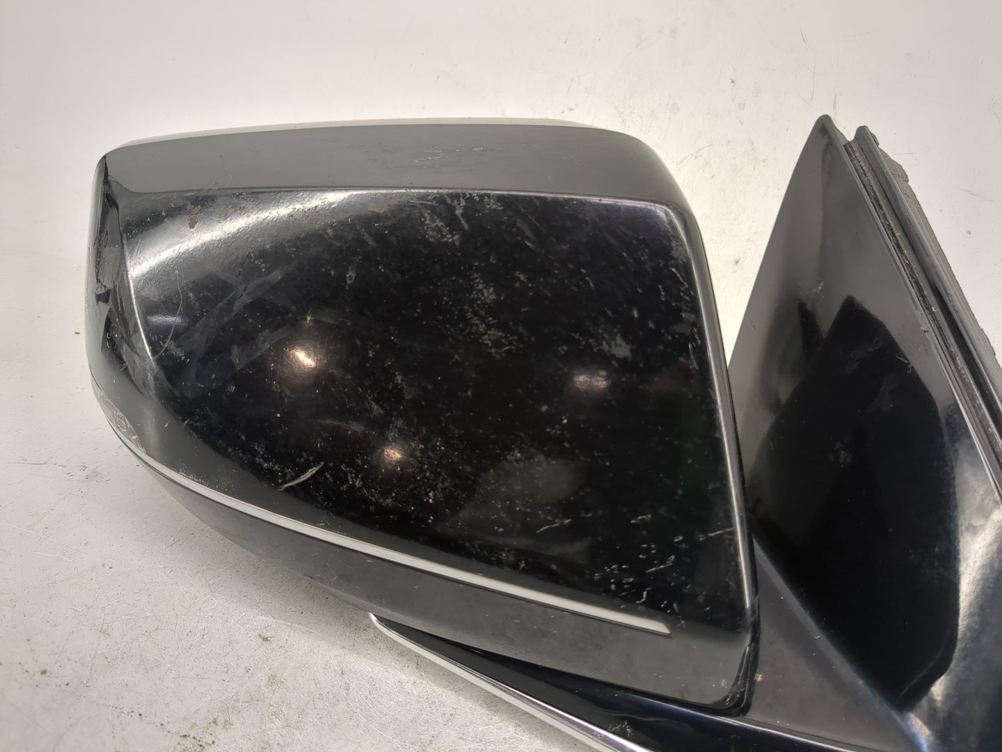 2013-2014 Cadillac Xts Passenger Side View Mirror - Right Door Mirror OEM Used - Oemusedautoparts1.com
