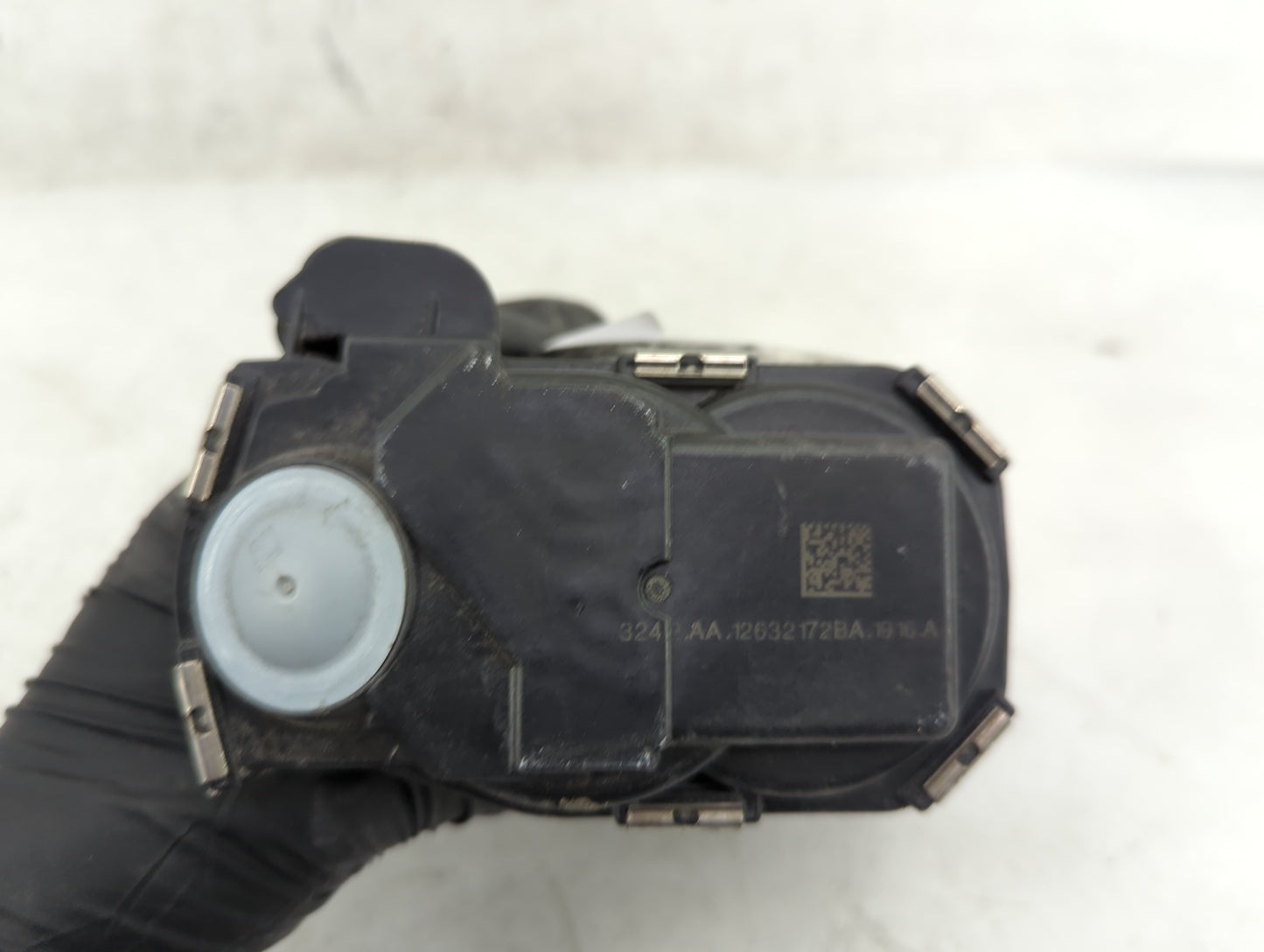 2013-2019 Cadillac Xts Throttle Body P/N:12632172BA Fits Fits 2012 2013 2014 2015 2016 2017 2018 2019 2020 2021 2022 OEM Use