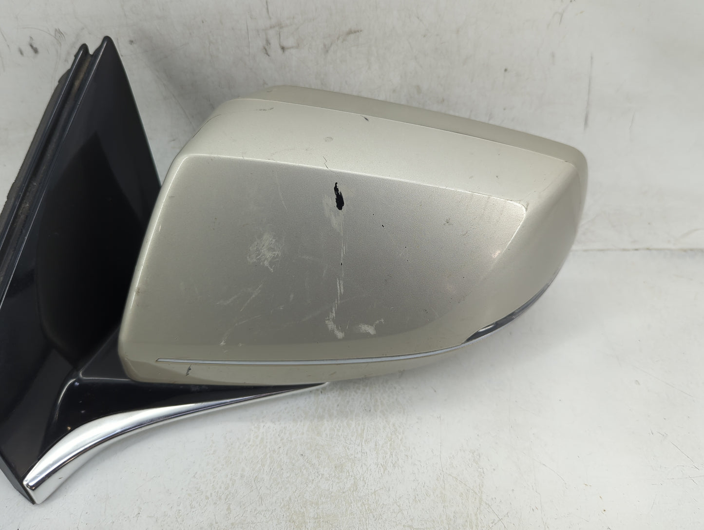 2013-2014 Cadillac Xts Driver Side View Mirror - Left Door Mirror OEM Used - Oemusedautoparts1.com