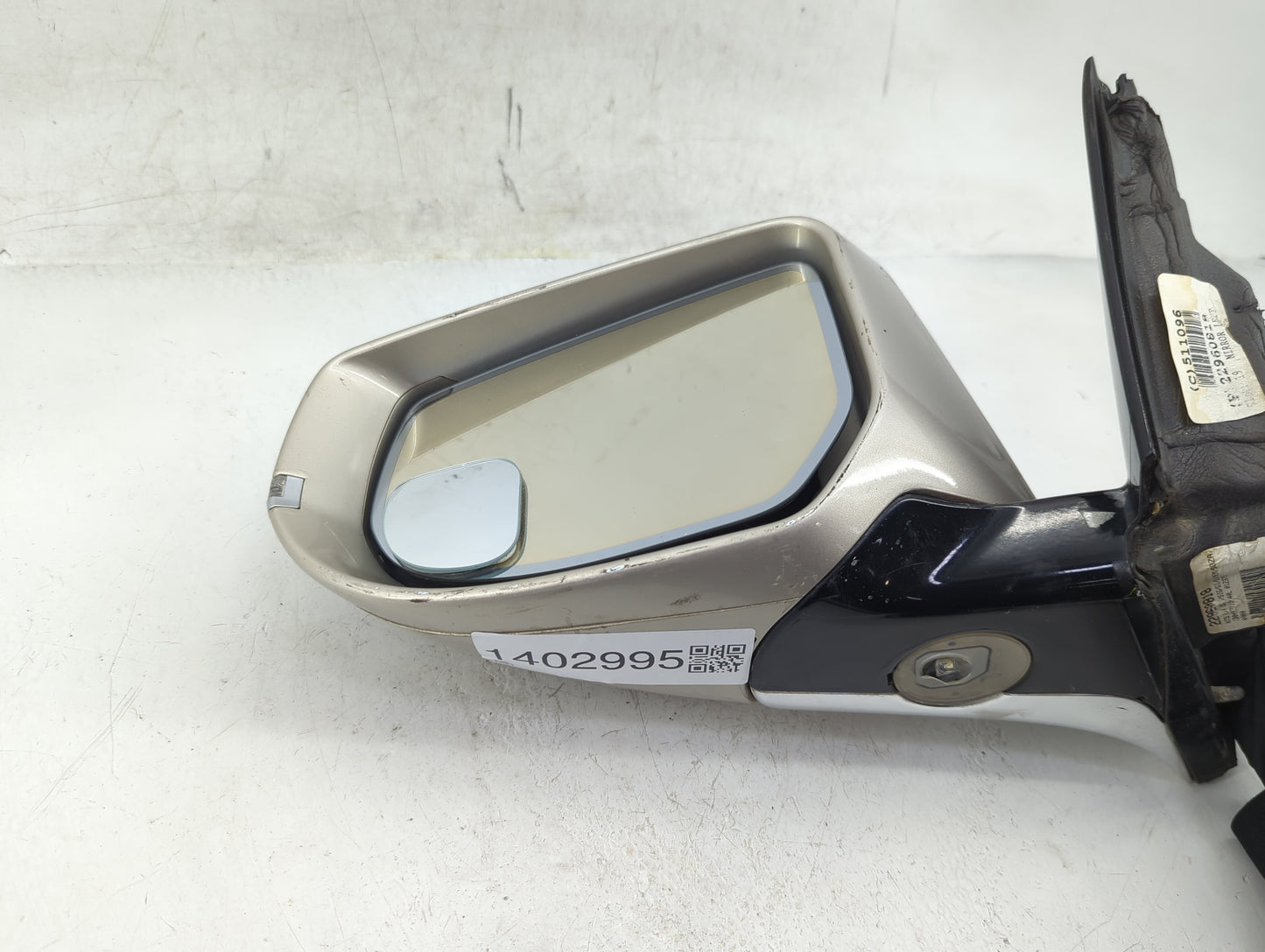 2013-2014 Cadillac Xts Driver Side View Mirror - Left Door Mirror OEM Used - Oemusedautoparts1.com