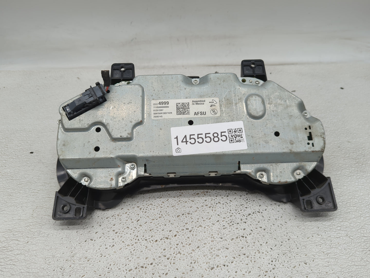 2013 Cadillac Xts Instrument Cluster Speedometer Gauges P/N:23124999 Miles: Fits OEM Used Auto Parts - Oemusedautoparts1.com