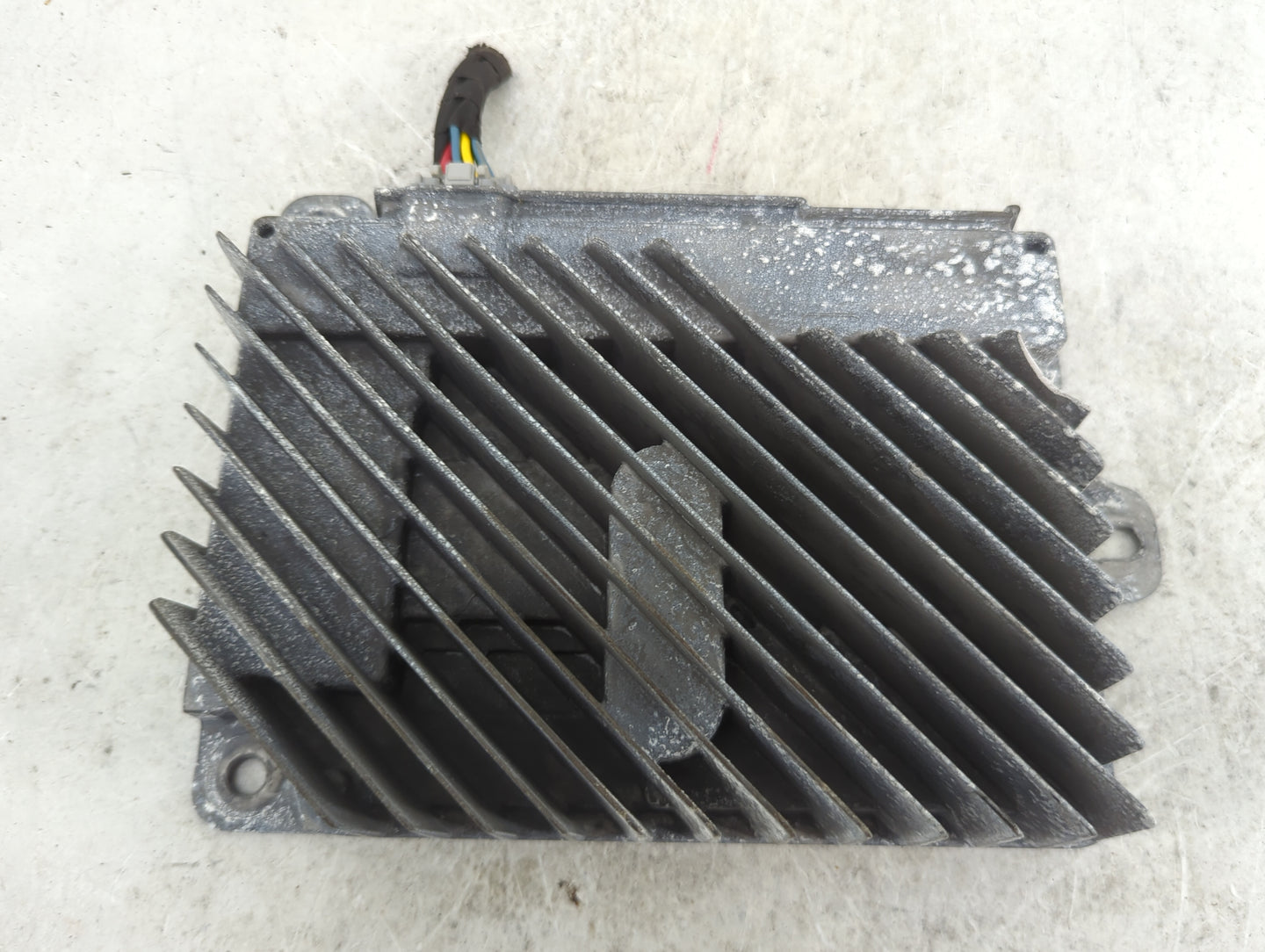 2013-2014 Cadillac Xts Radio Speaker Amplifier - Oemusedautoparts1.com