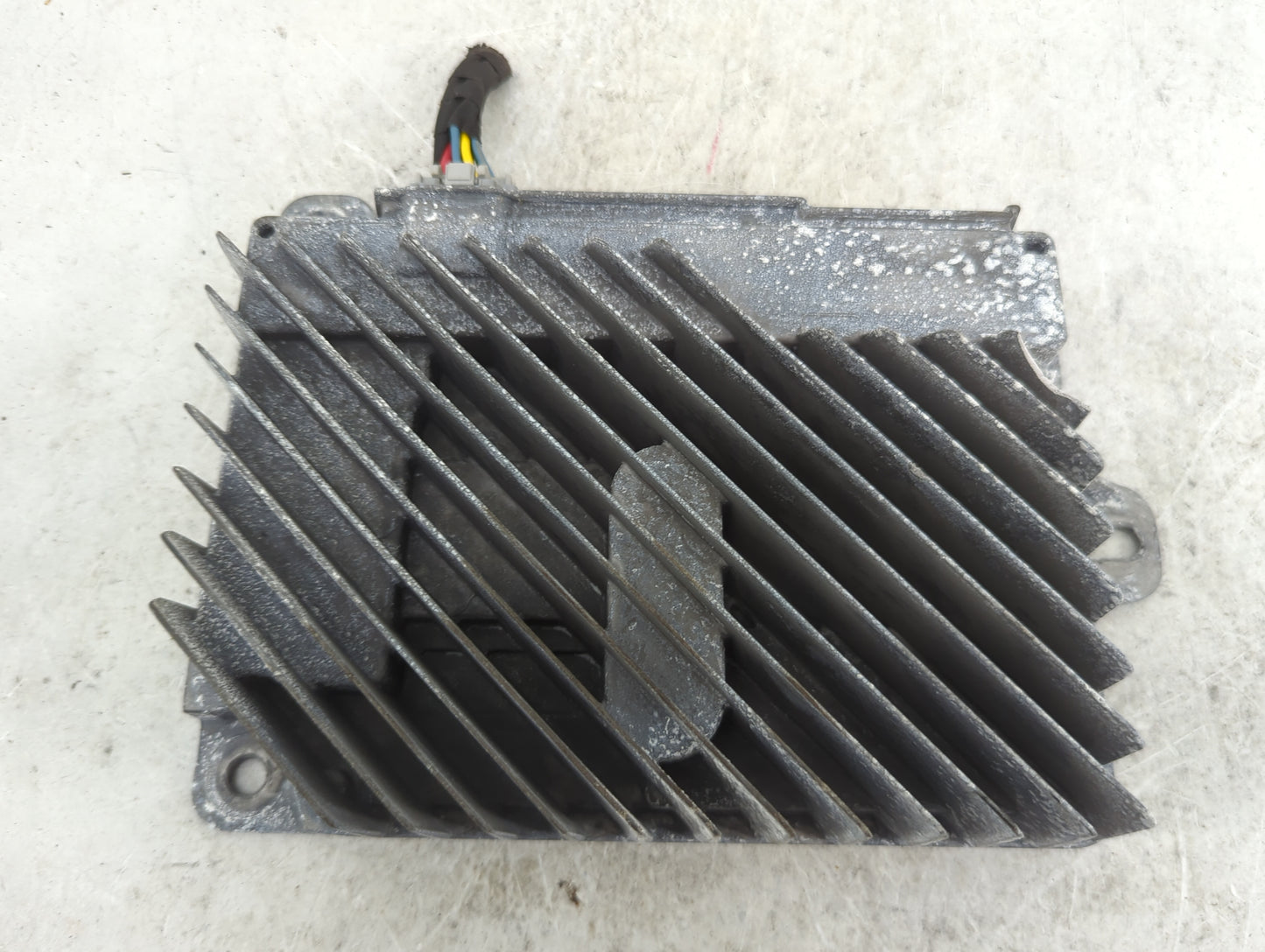 2013-2014 Cadillac Xts Radio Speaker Amplifier - Oemusedautoparts1.com