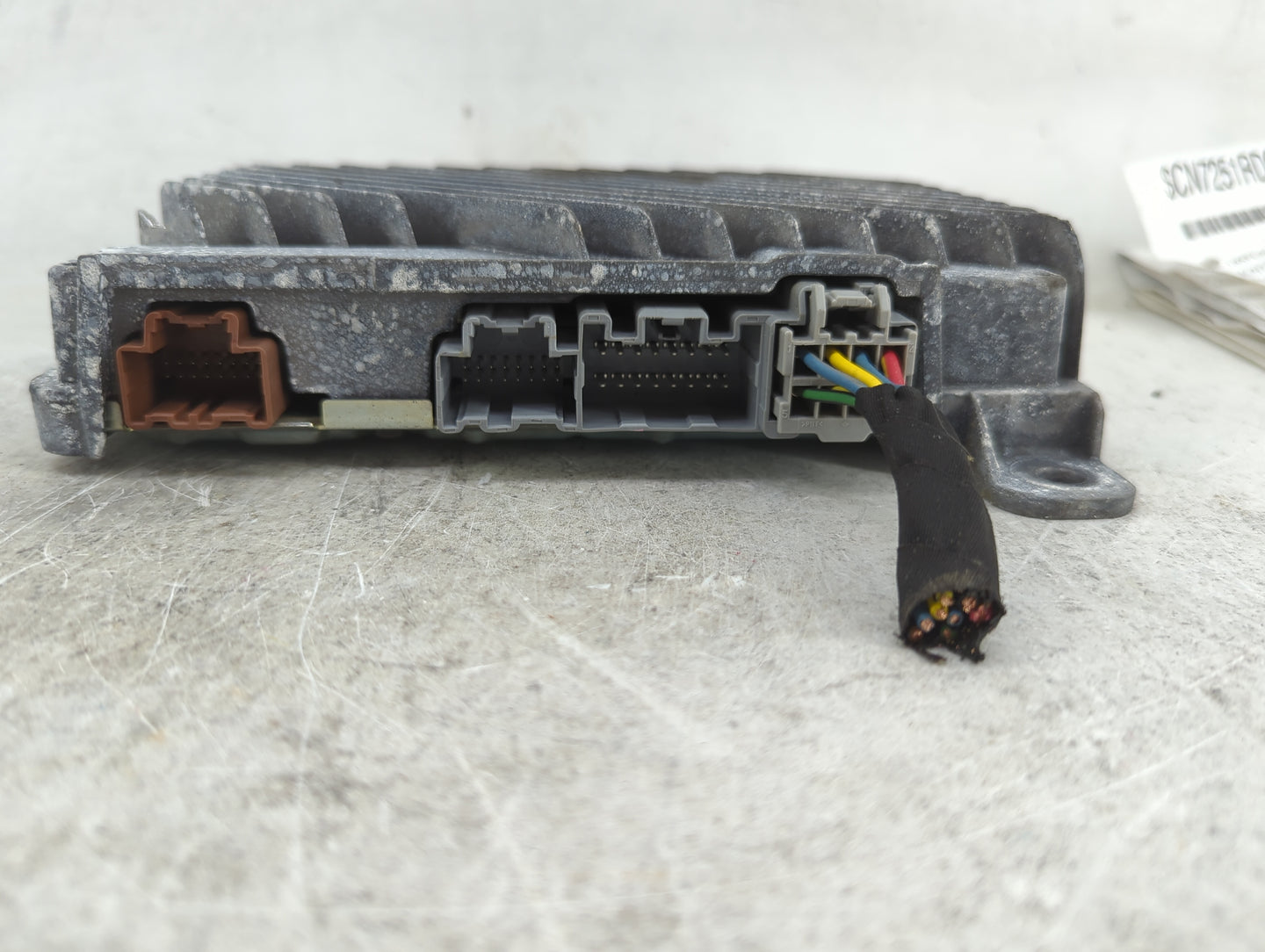 2013-2014 Cadillac Xts Radio Speaker Amplifier - Oemusedautoparts1.com