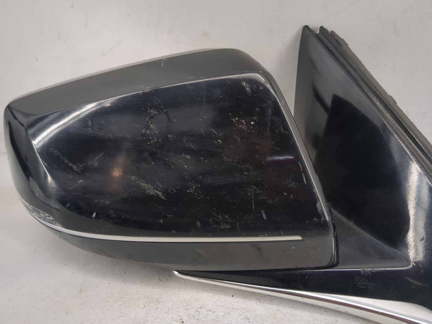 2013-2014 Cadillac Xts Passenger Side View Mirror - Right Door Mirror OEM Used - Oemusedautoparts1.com