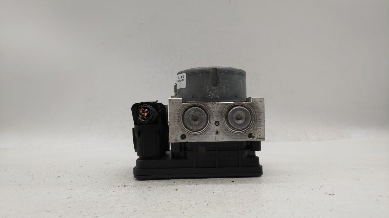 2013-2014 Cadillac Xts ABS Pump Control Module Replacement P/N:22929240 23105132, 23105094 Fits Fits 2013 2014 OEM Used Auto