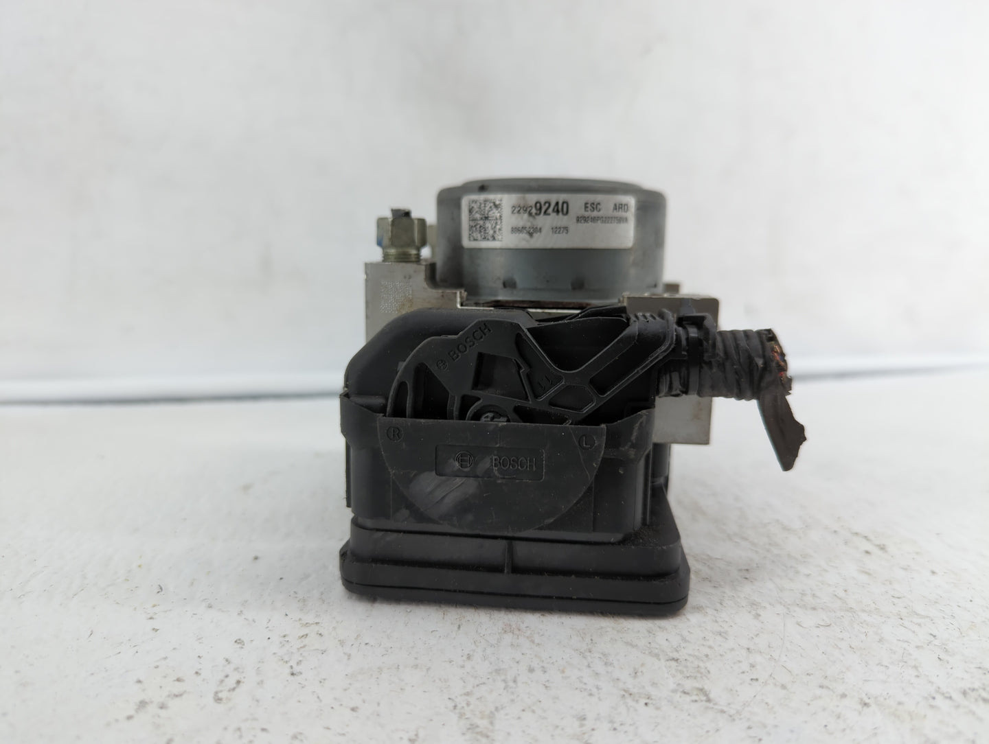 2013-2014 Cadillac Xts ABS Pump Control Module Replacement P/N:22929240 23105132, 23105094 Fits Fits 2013 2014 OEM Used Auto
