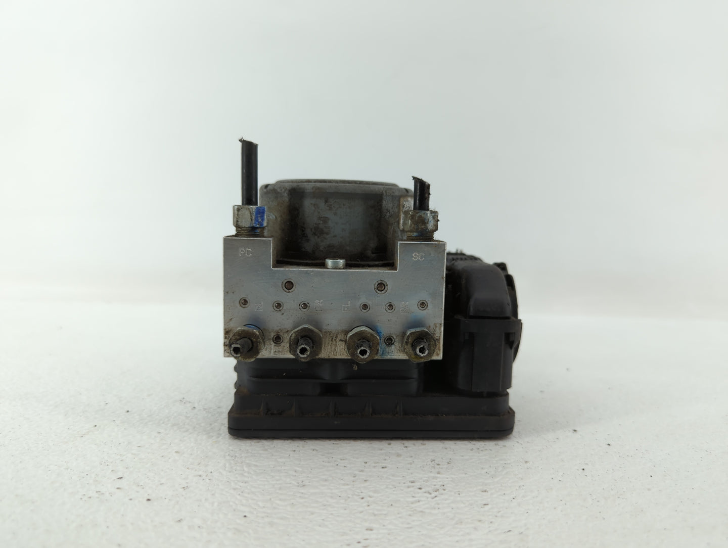 2013-2014 Cadillac Xts ABS Pump Control Module Replacement P/N:23105094 23105097, 22929240, 23105132 Fits Fits 2013 2014 OEM