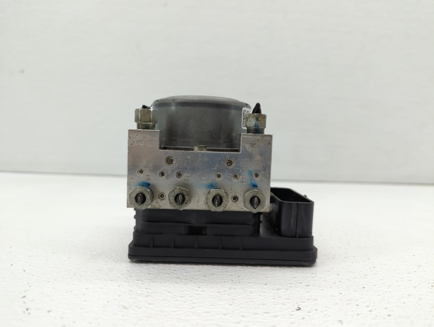 2013-2014 Cadillac Xts ABS Pump Control Module Replacement P/N:23105094 23105097, 22929240, 23105132 Fits Fits 2013 2014 OEM