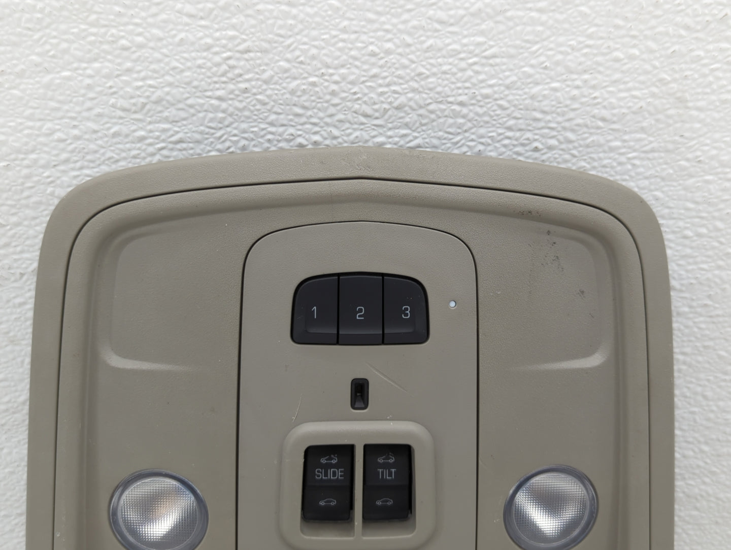 2013-2014 Cadillac Xts Overhead Roof Console - Oemusedautoparts1.com