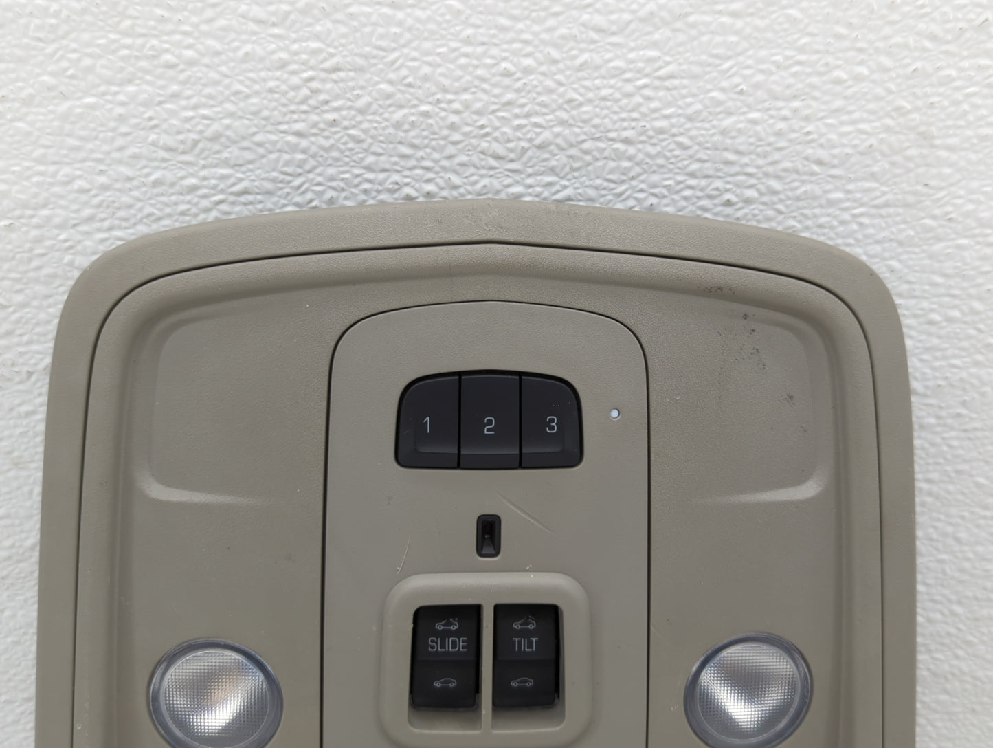 2013-2014 Cadillac Xts Overhead Roof Console - Oemusedautoparts1.com