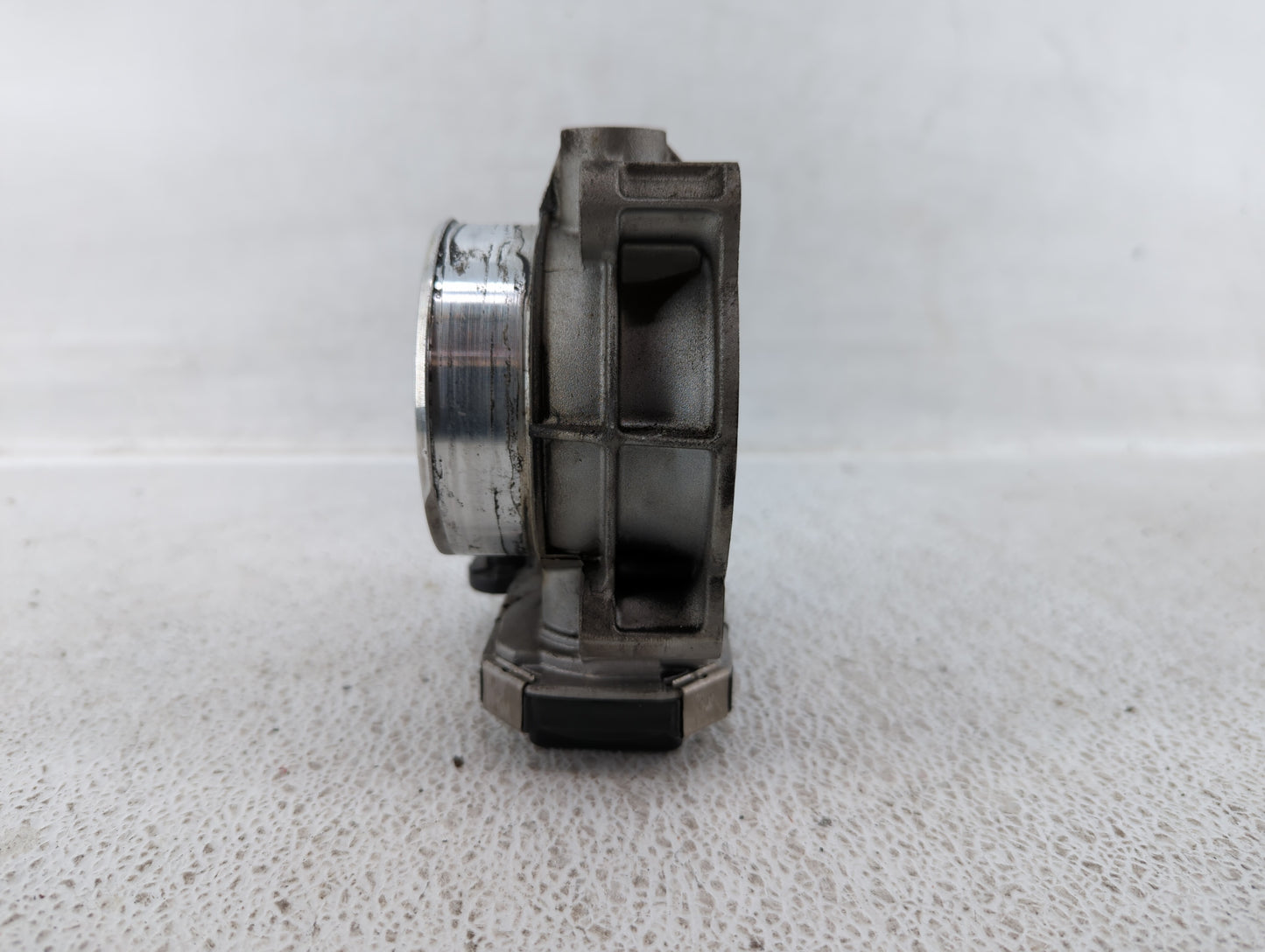 2013-2019 Cadillac Xts Throttle Body P/N:12632172BA Fits Fits 2012 2013 2014 2015 2016 2017 2018 2019 2020 2021 2022 OEM Use