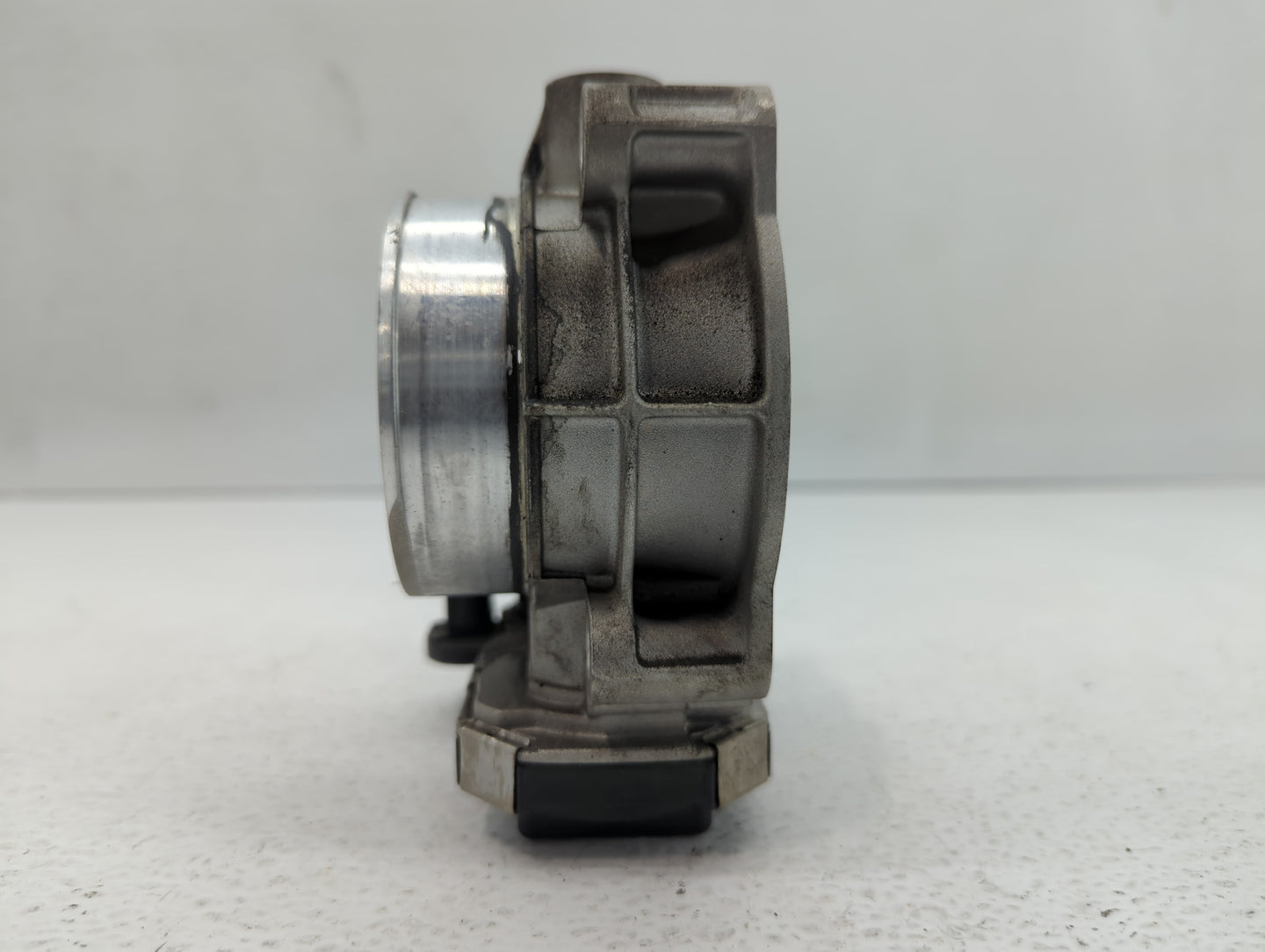 2013-2019 Cadillac Xts Throttle Body P/N:12632172BA Fits Fits 2012 2013 2014 2015 2016 2017 2018 2019 2020 2021 2022 OEM Use