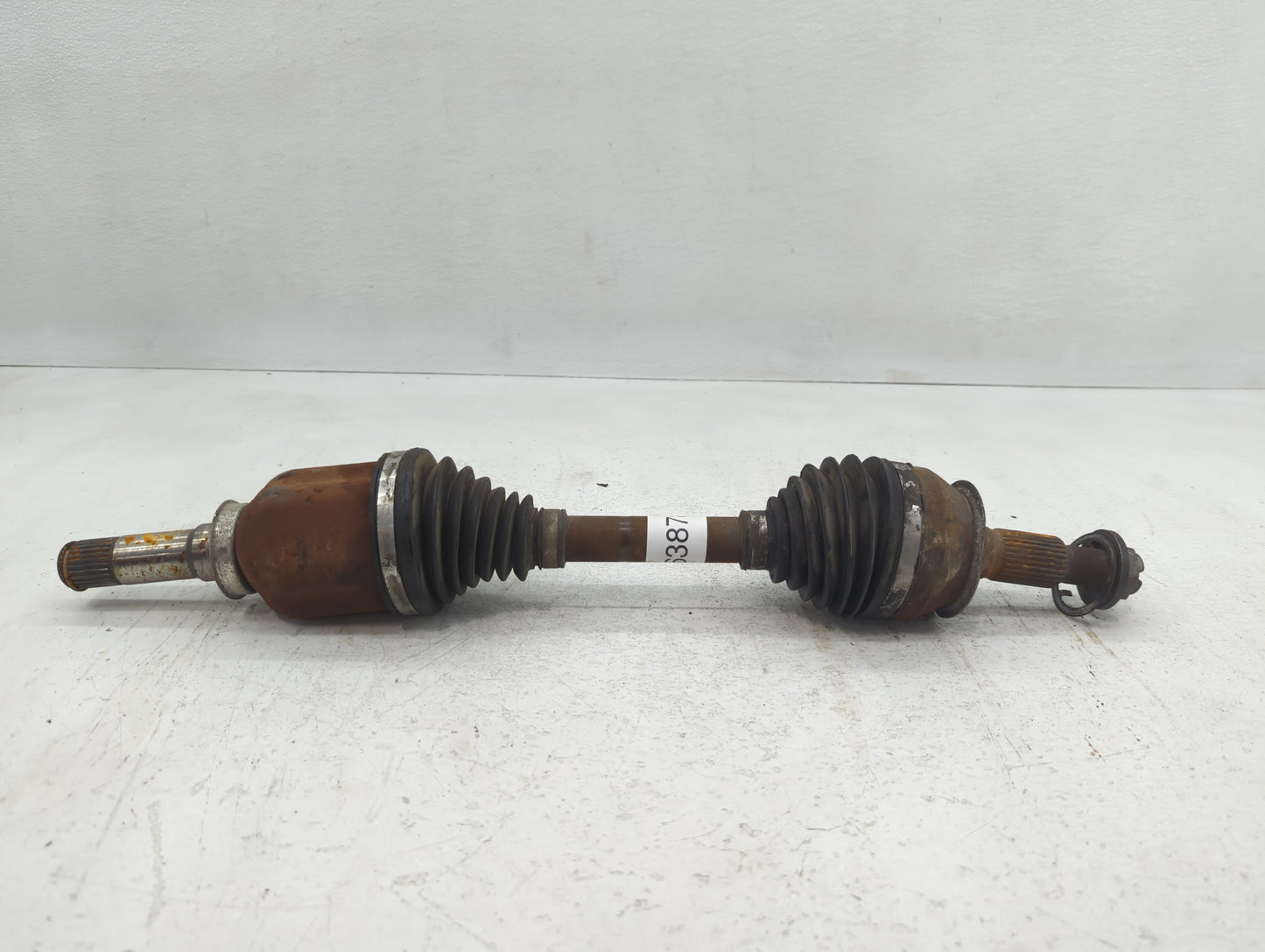 2013-2019 Cadillac Xts Axle Shaft Front Driver Cv C/v - Oemusedautoparts1.com