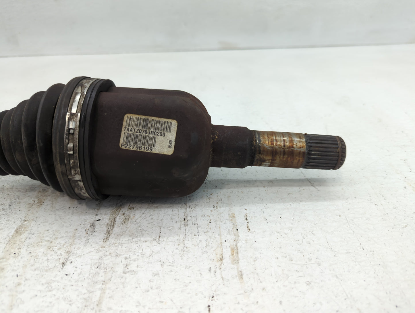 2013-2019 Cadillac Xts Axle Shaft Front Passenger Cv C/v - Oemusedautoparts1.com