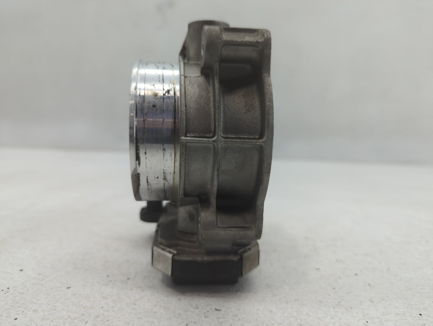 2013-2019 Cadillac Xts Throttle Body P/N:12632172BA Fits Fits 2012 2013 2014 2015 2016 2017 2018 2019 2020 2021 2022 OEM Use