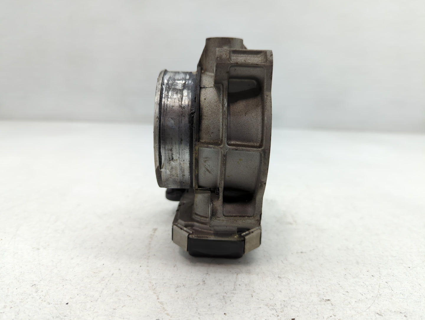 2013-2019 Cadillac Xts Throttle Body P/N:12632172BA Fits Fits 2012 2013 2014 2015 2016 2017 2018 2019 2020 2021 2022 OEM Use