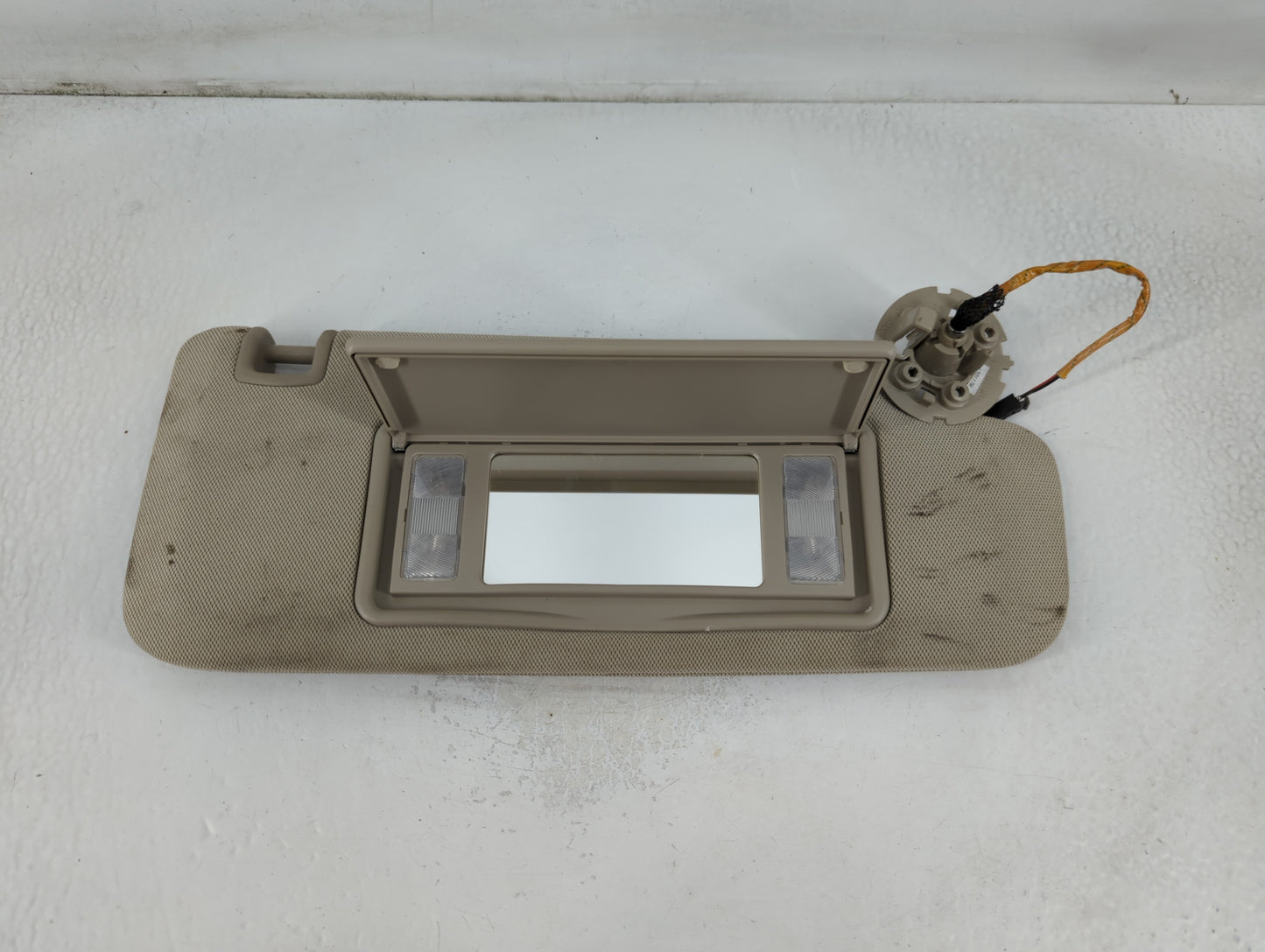 2013-2017 Cadillac Xts Sun Visor Shade Replacement Passenger Right Mirror Fits Fits 2013 2014 2015 2016 2017 OEM Used Auto P