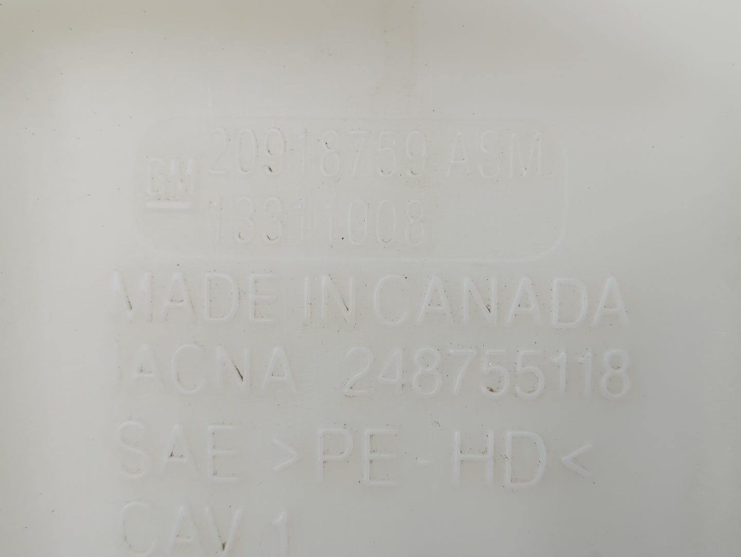 2013-2019 Cadillac Xts Windshield Washer Fluid Reservoir Bottle Oem - Oemusedautoparts1.com