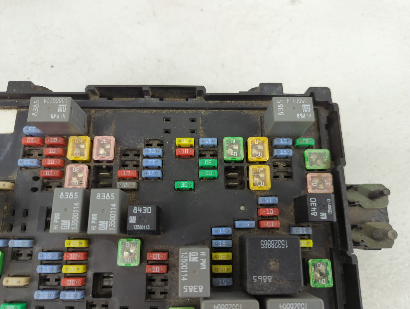 2010-2013 Chevrolet Avalanche Fusebox Fuse Box Panel Relay Module P/N:25941368 Fits Fits 2010 2011 2012 2013 2014 OEM Used A