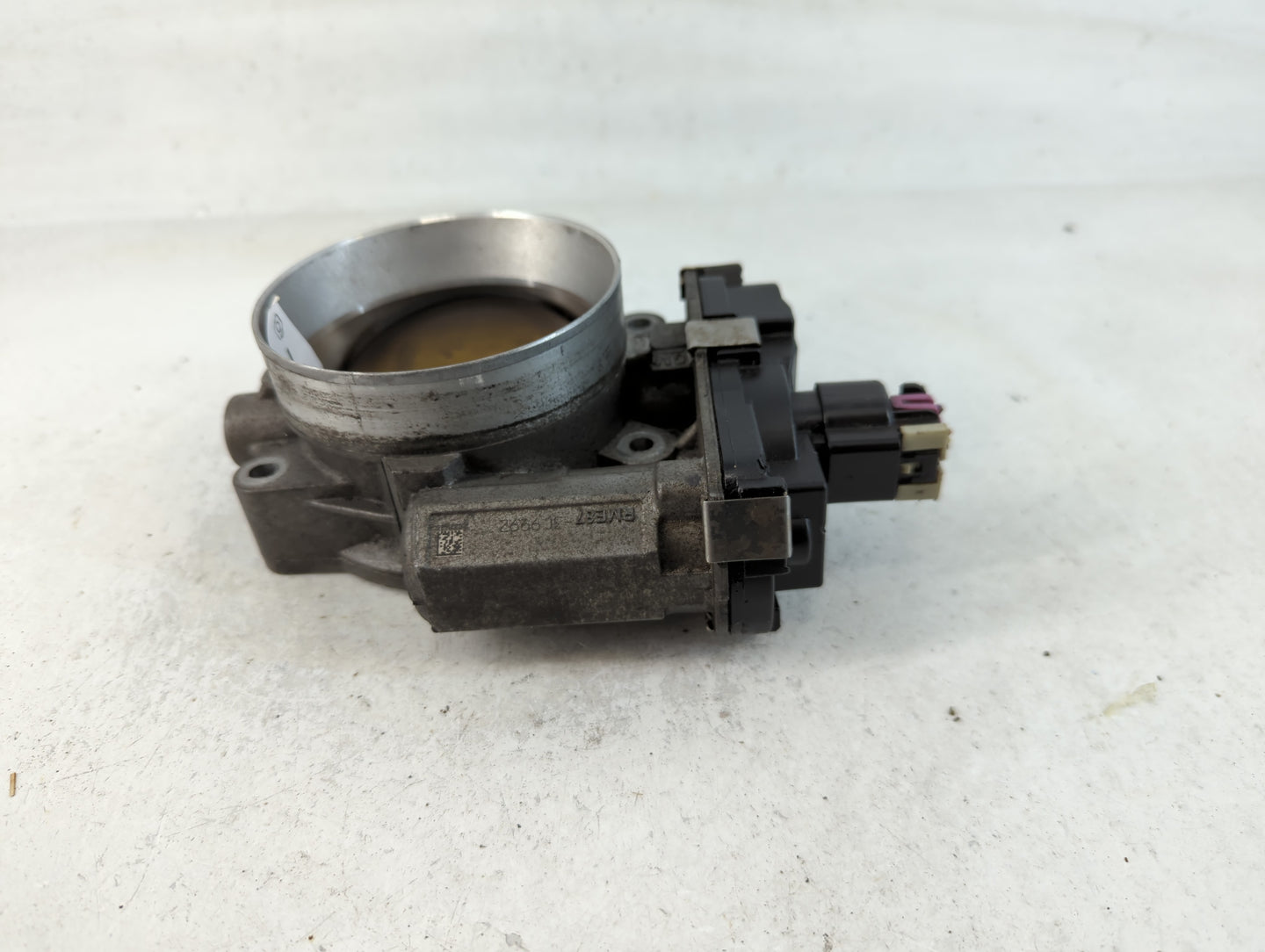 2013 Chevrolet Avalanche 1500 Throttle Body P/N:RME87-3C9992 Fits Fits 2009 2010 2011 2012 2014 2015 OEM Used Auto Parts - O