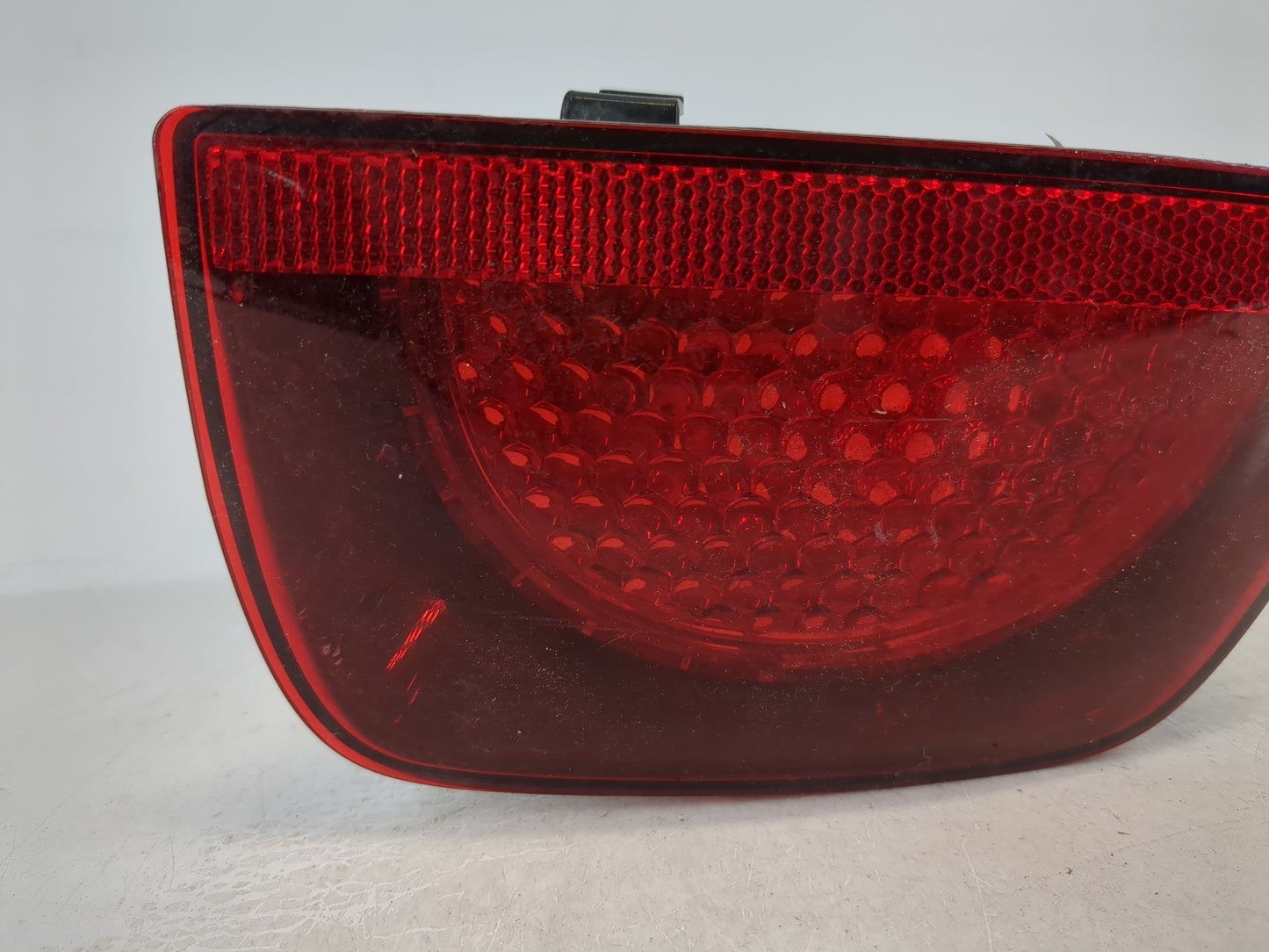 2010-2013 Chevrolet Camaro Tail Light Assembly Passenger Right OEM P/N:320370B Fits Fits 2010 2011 2012 2013 OEM Used Auto P
