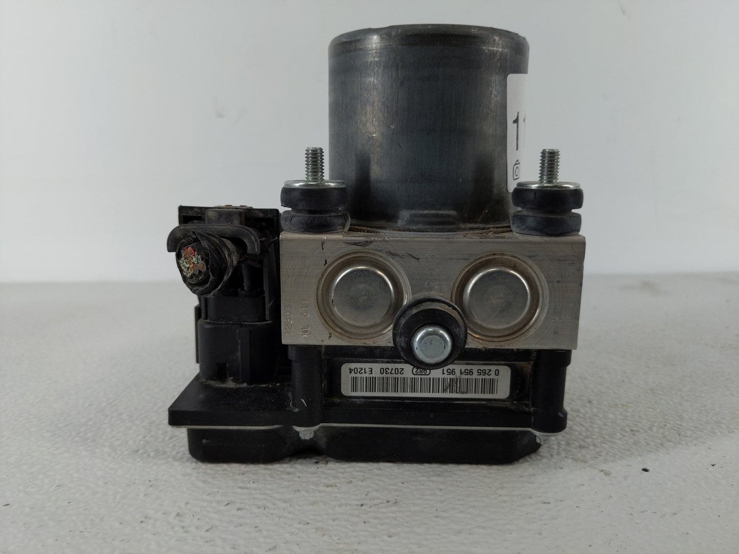2012-2015 Chevrolet Camaro ABS Pump Control Module Replacement P/N:22807507 Fits Fits 2012 2013 2014 2015 OEM Used Auto Part