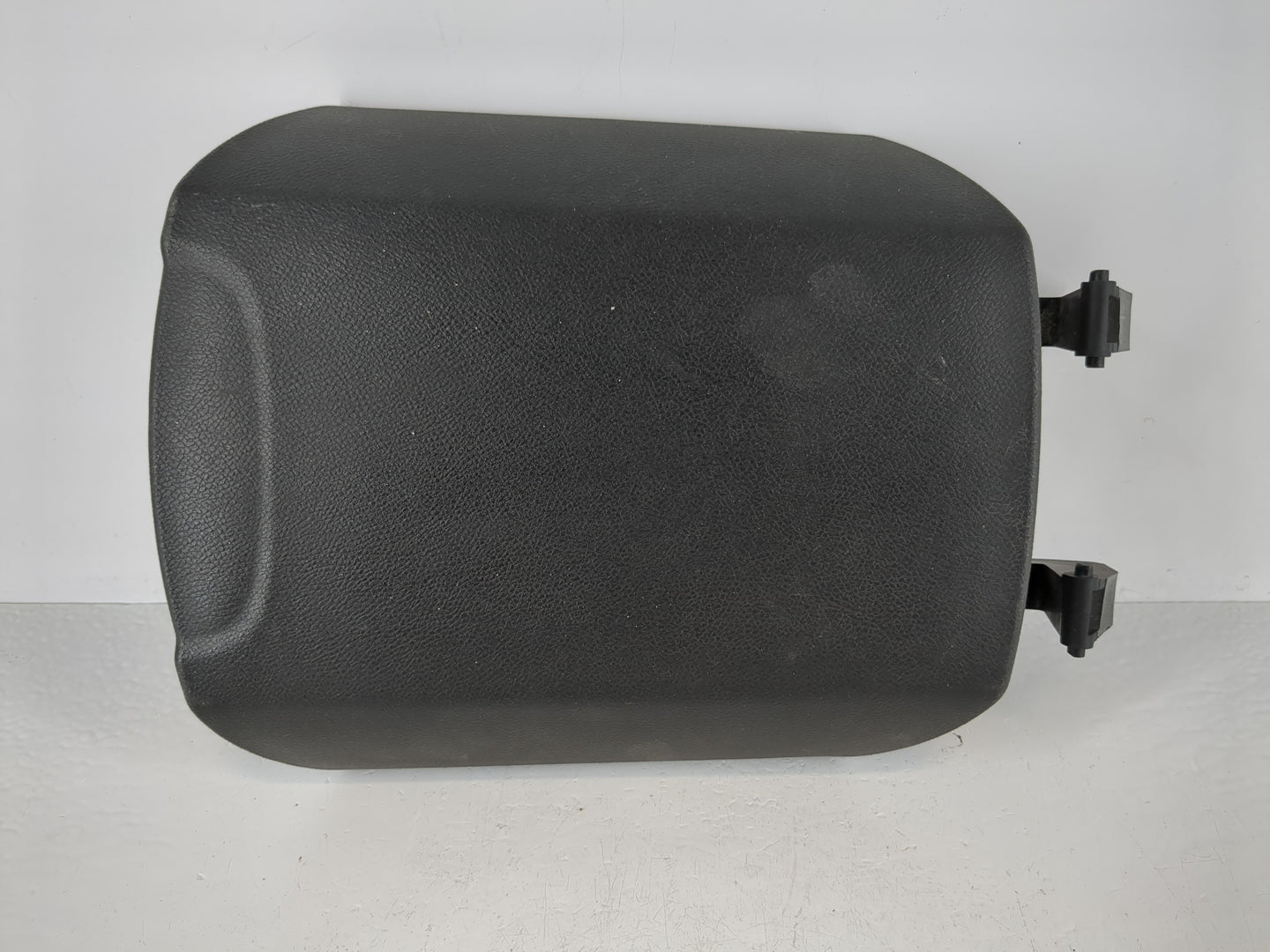 2013-2014 Chevrolet Camaro Center Console Armrest Cover Lid Fits Fits 2013 2014 OEM Used Auto Parts - Oemusedautoparts1.com